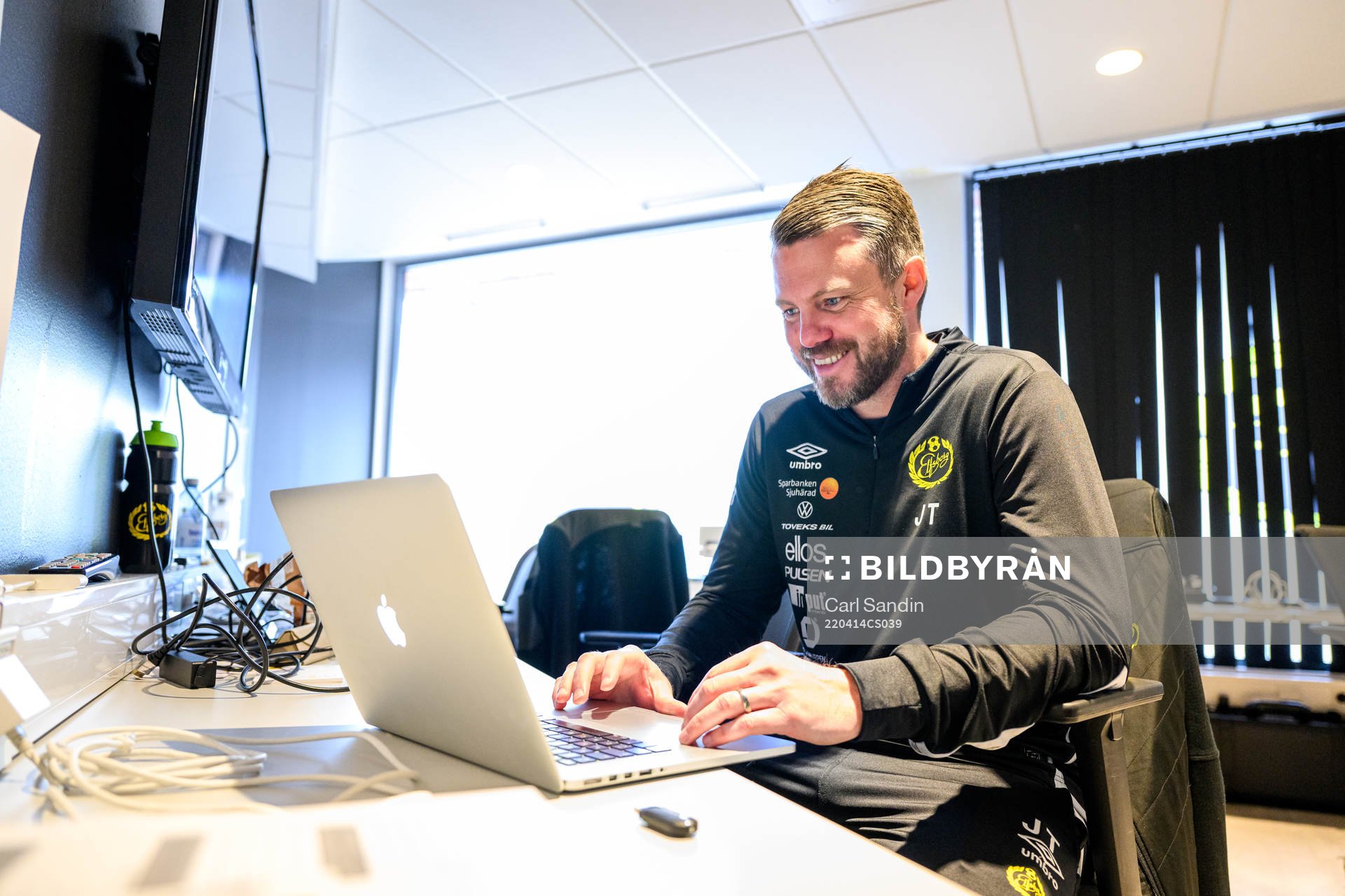Elfsborgs manager Jimmy Thelin arbetar