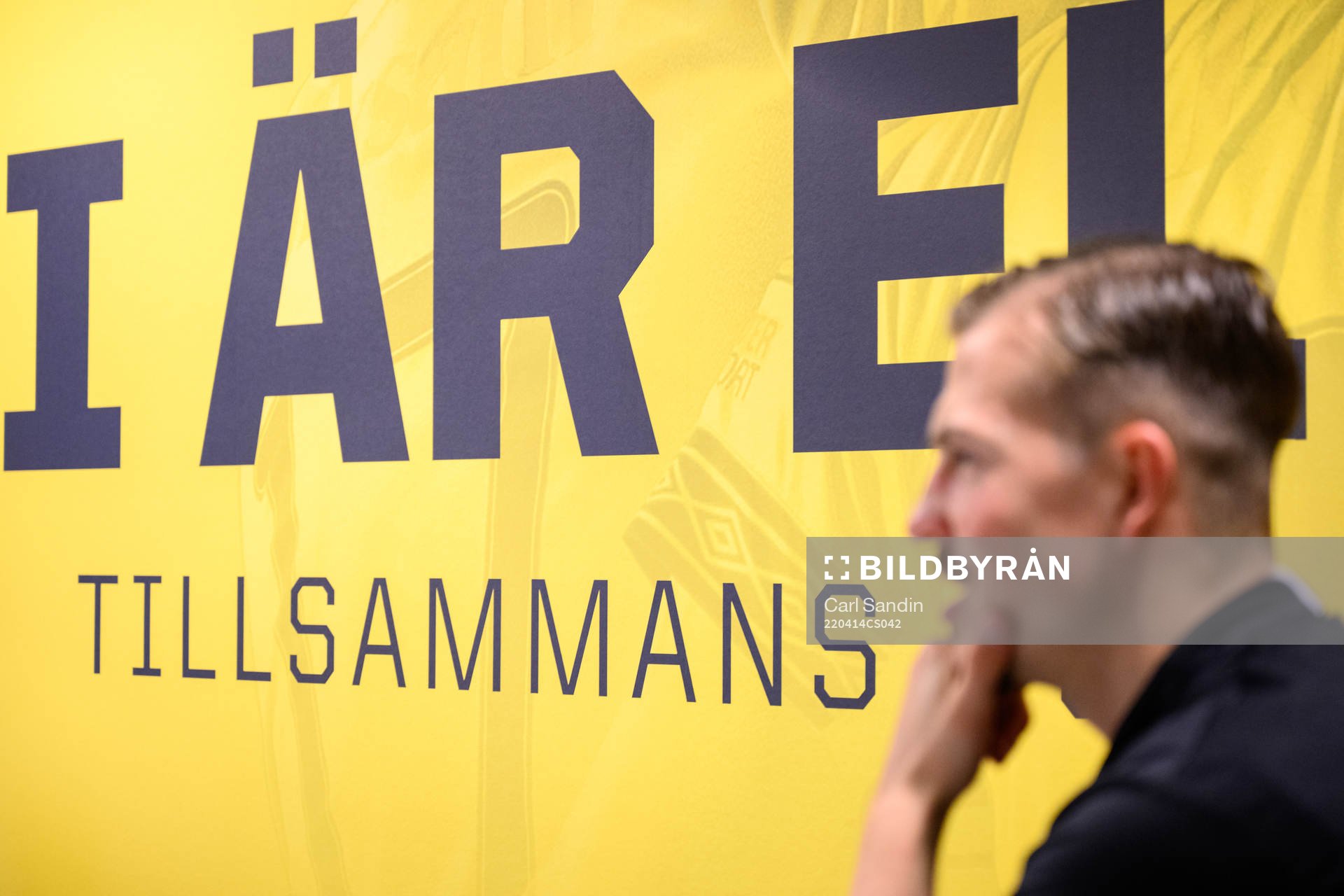 Elfsborgs Simon Olsson blir intervjuad