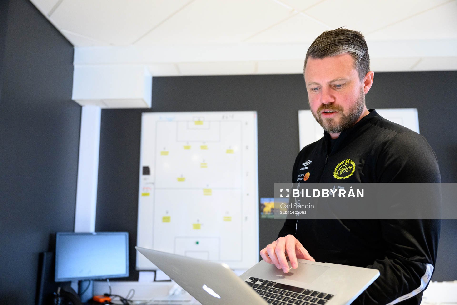 Elfsborgs manager Jimmy Thelin arbetar