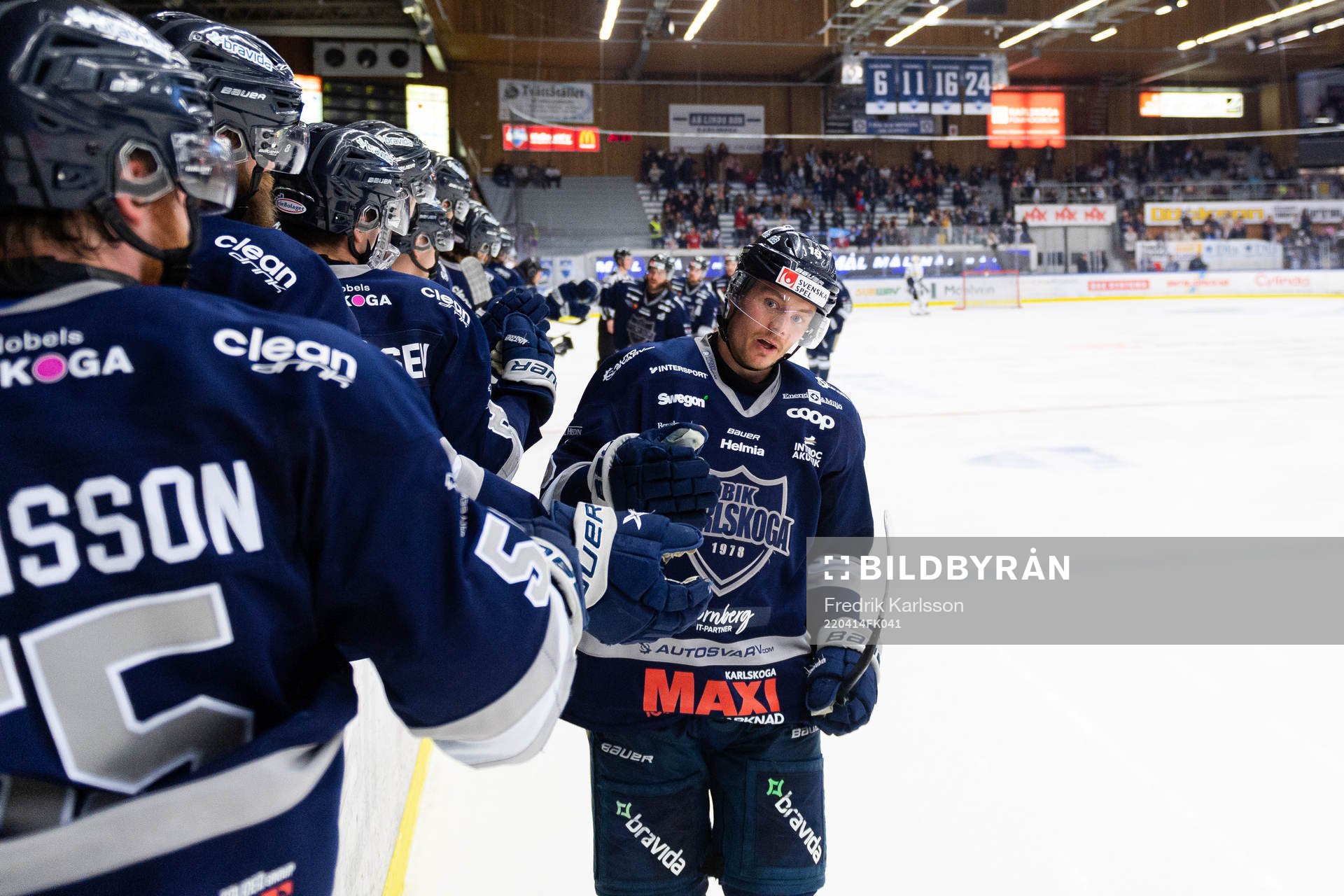 Karlskogas Aleksi Rekonen jublar