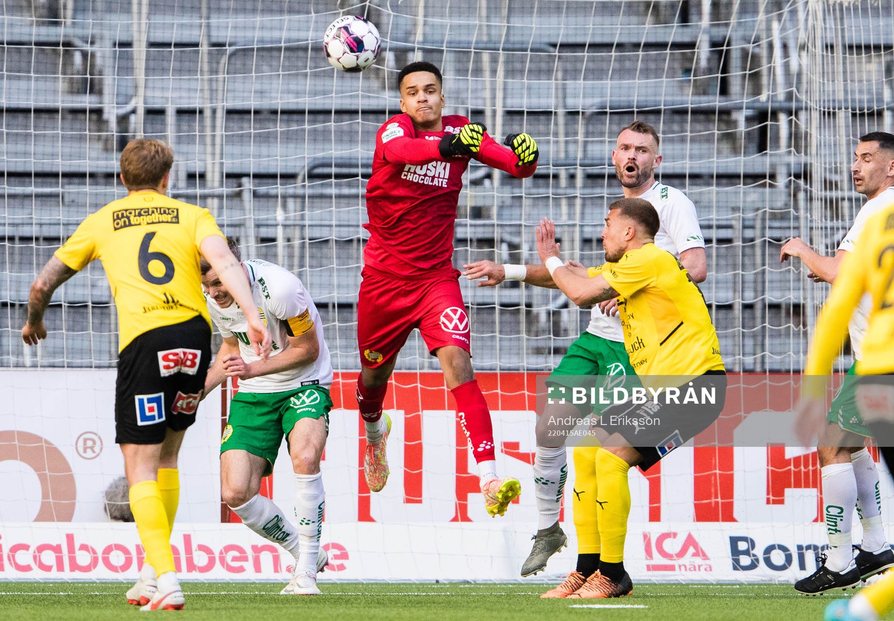 Hammarbys målvakt Oliver Dovin