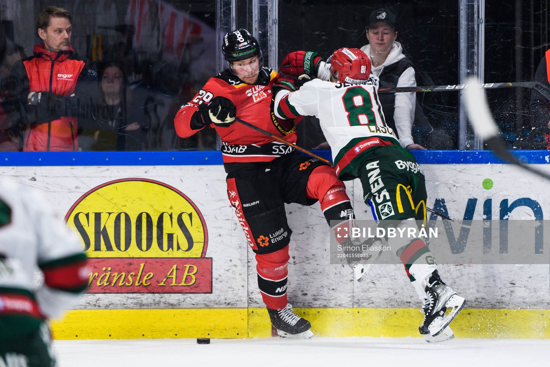 Luleås Erik Gustafsson och Frölundas Ryan Lasch
