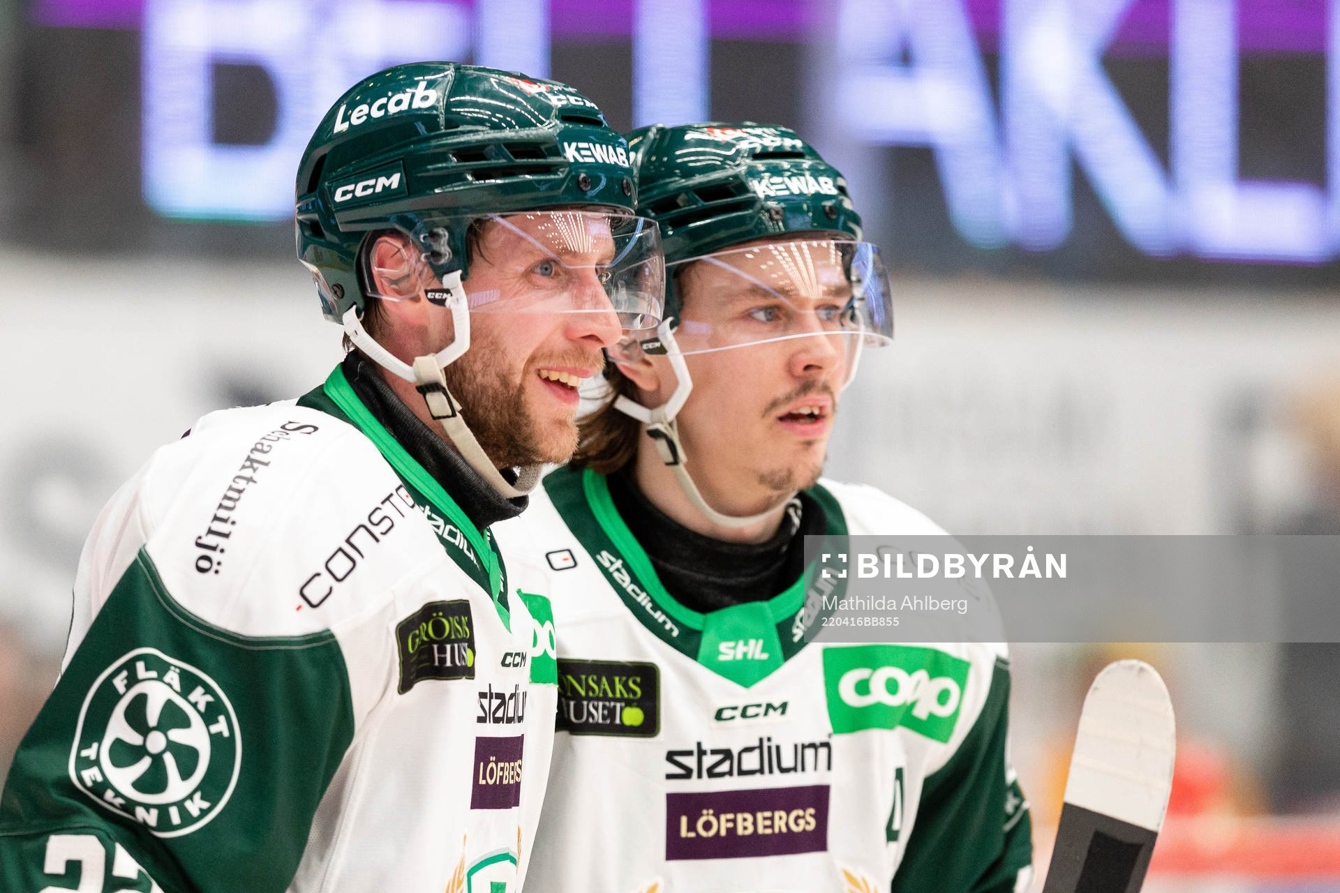 Färjestads Per Åslund och Joakim Nygård jublar