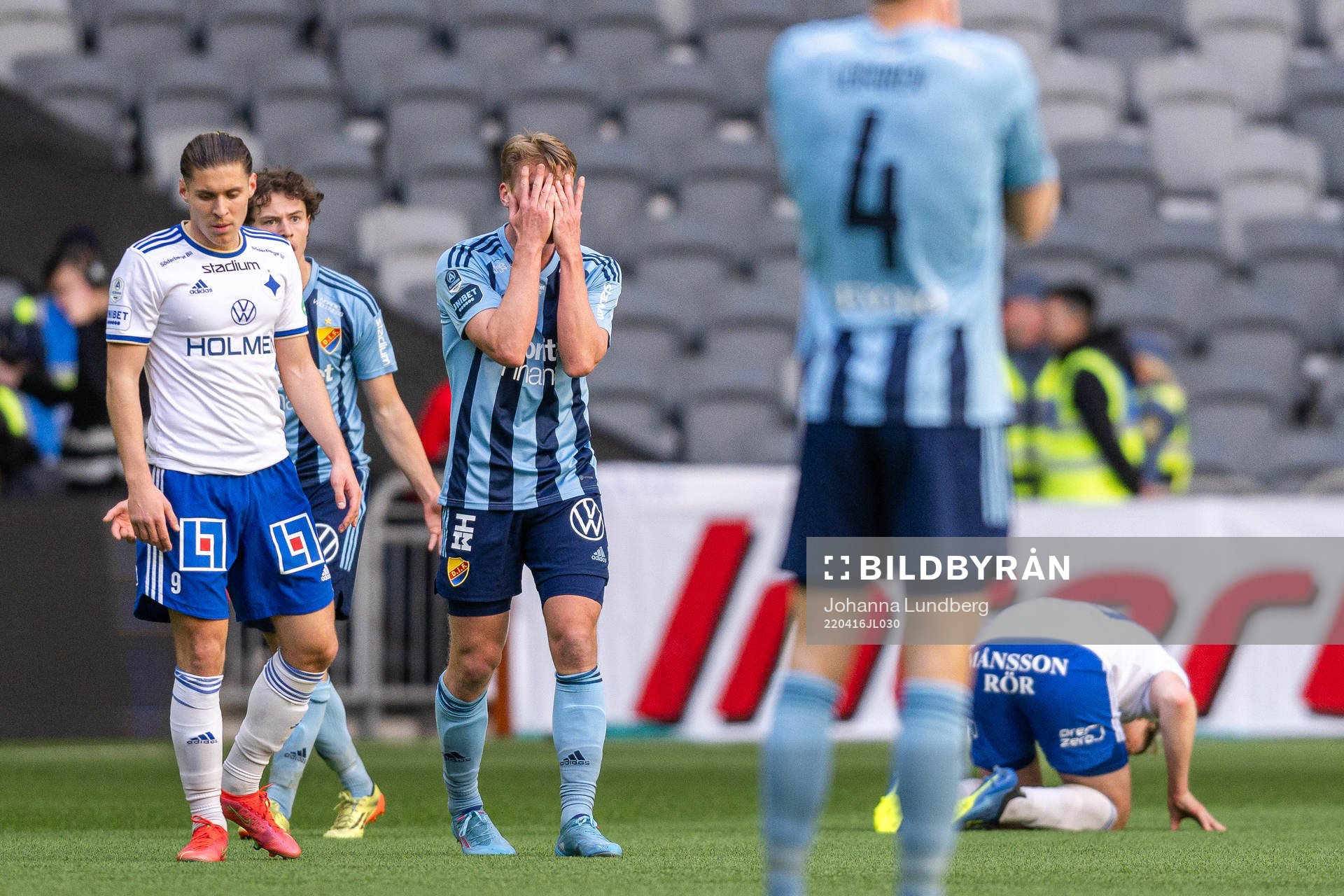 Djurgårdens Rasmus Schüller deppar