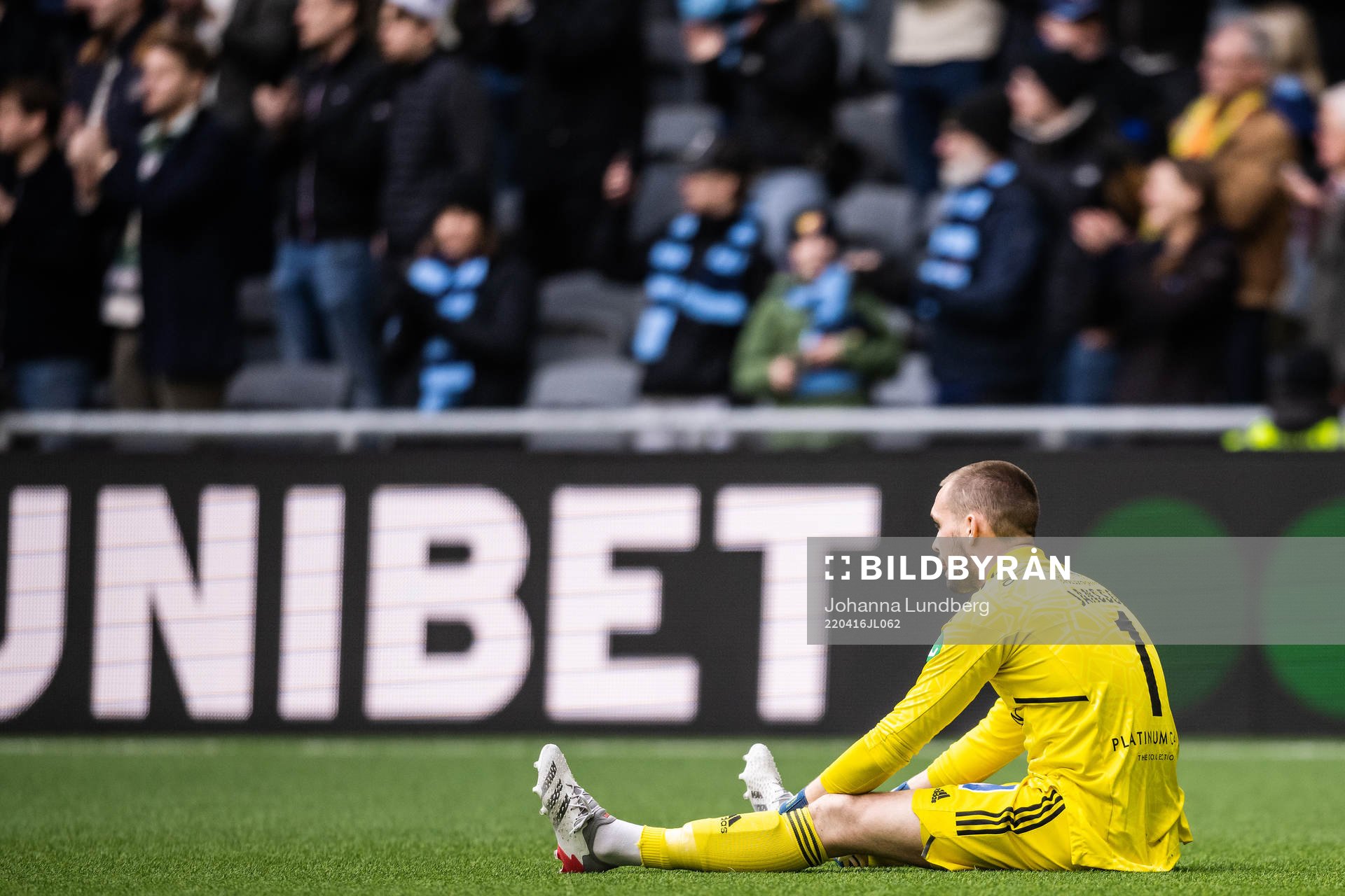 IFK Norrköpings målvakt Oscar Jansson deppar
