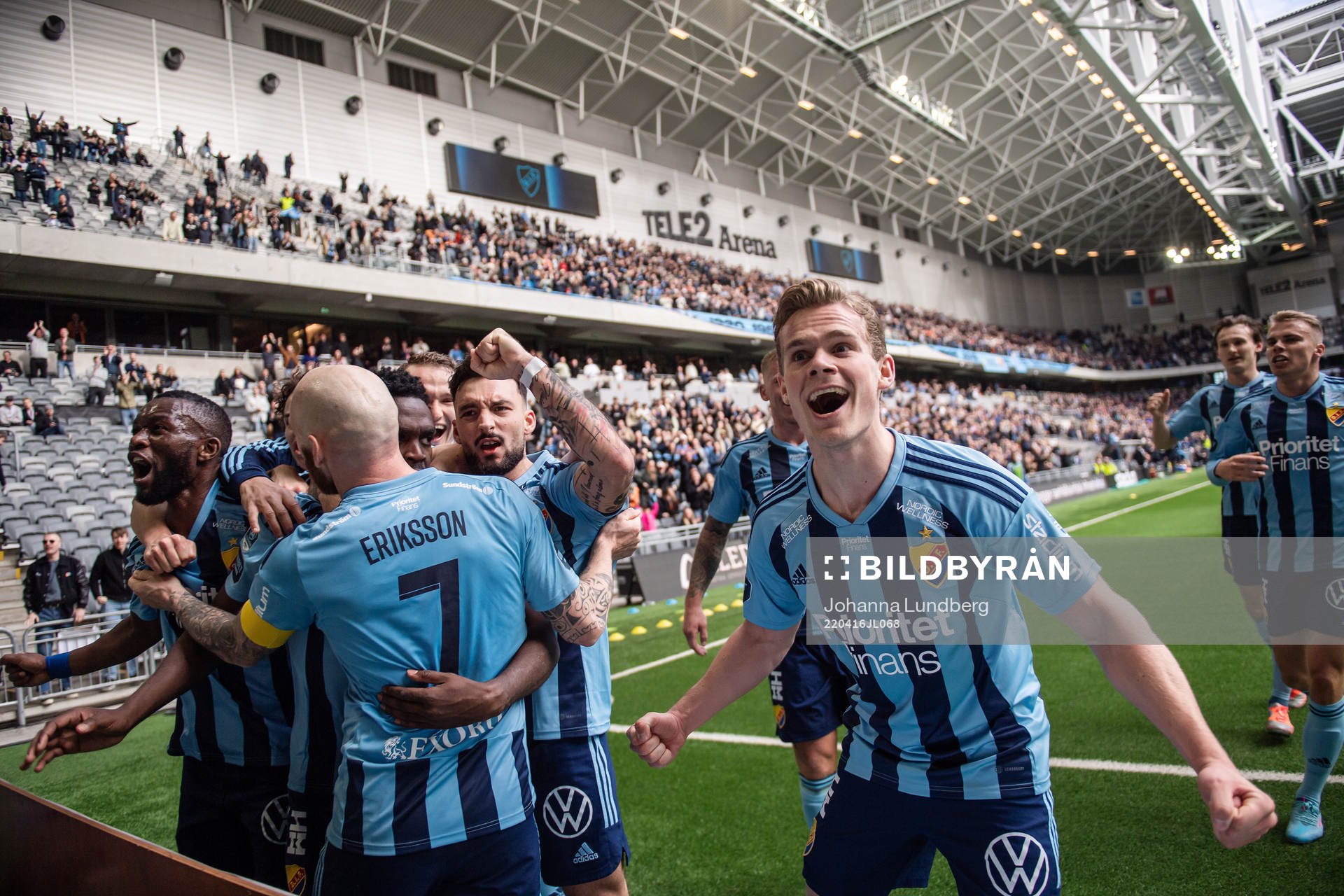 Djurgårdens Emmanuel Banda, Joel Asoro, Magnus Eriksson, Haris Radetinac och Hampus Finndell jublar efter 2-1 under fotbollsmatchen i Allsvenskan mellan Djurgården och IFK Norrköping den 16 april 2022 i Stockholm.