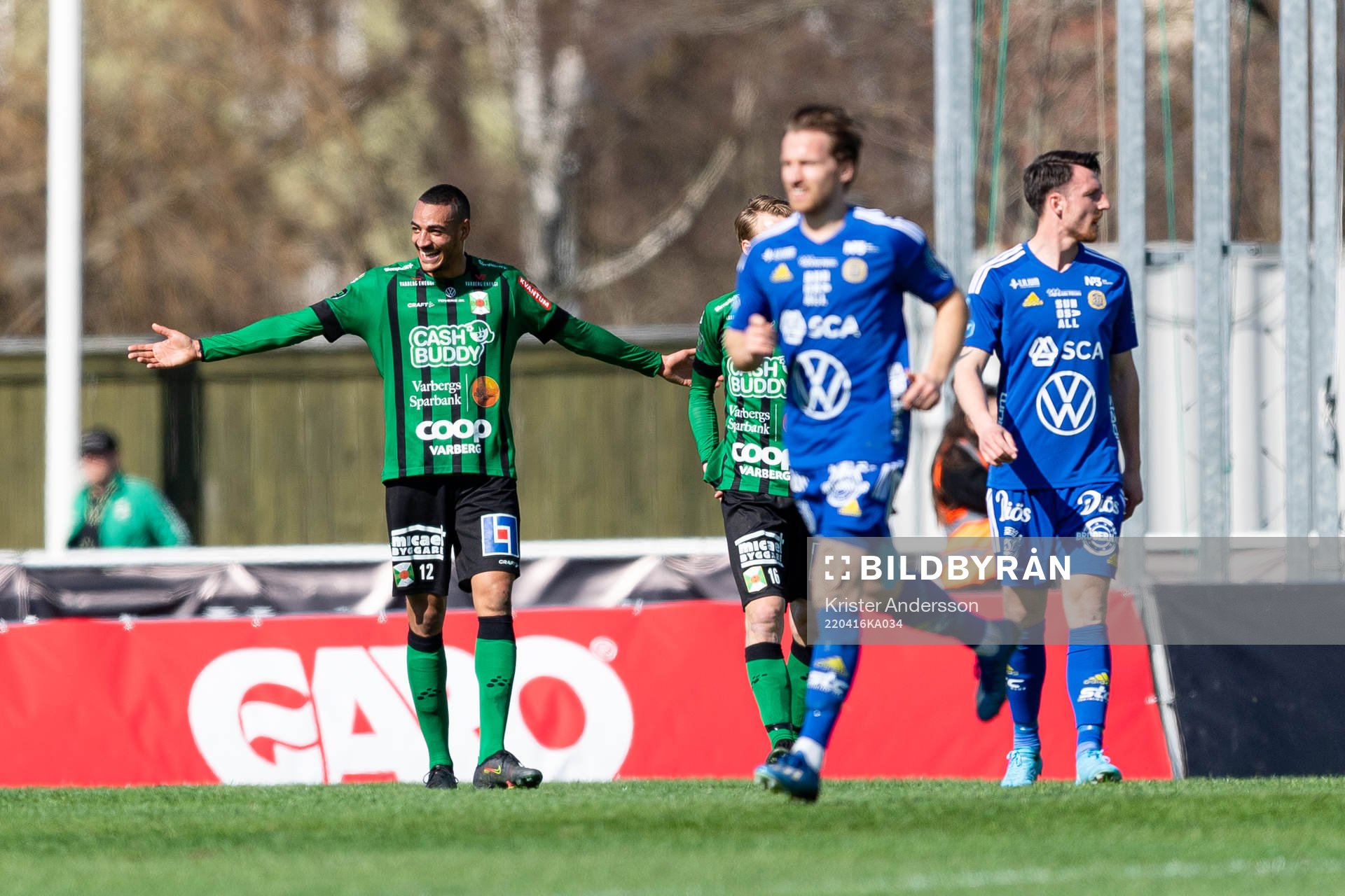 Varbergs Simon Karlsson Adjei jublar