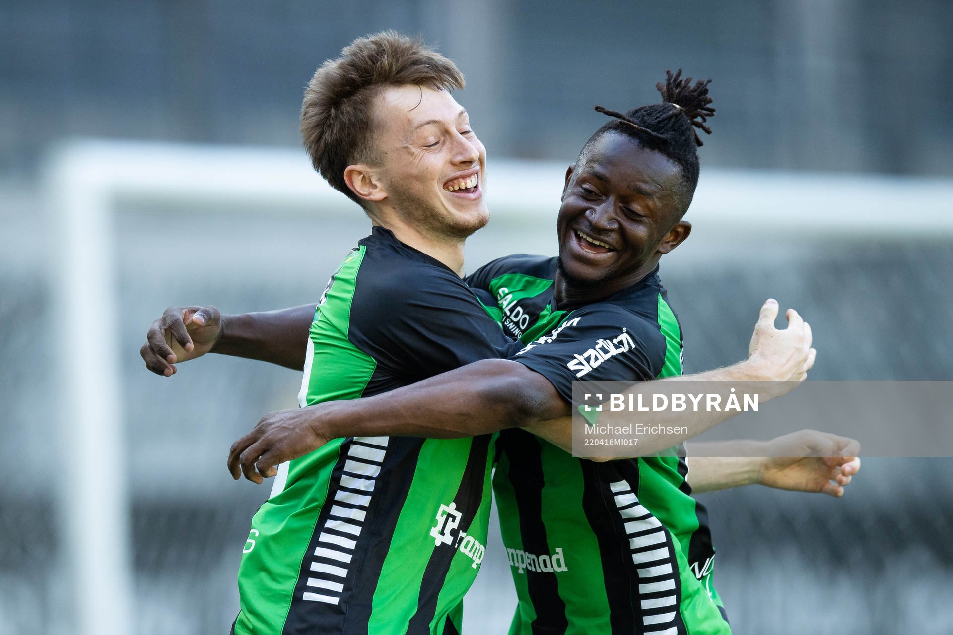 GAIS Ben Morris jublar ihop med Michael Kargbo