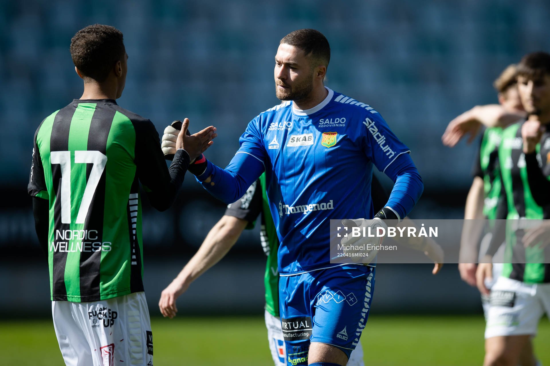 GAIS Nuha Jatta och målvakt Mergim Krasniqi jublar