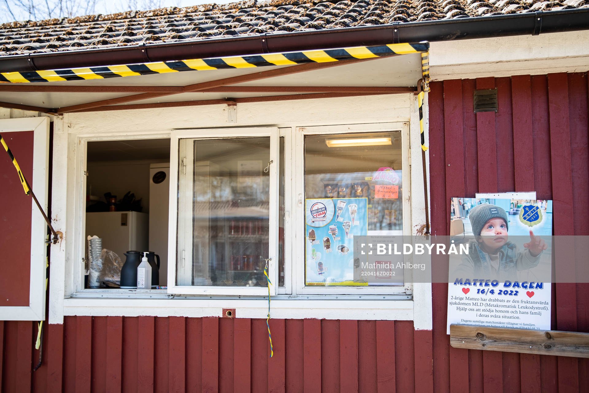 Strövelstorps kiosk med en skylt som uppmärksammar Matteo