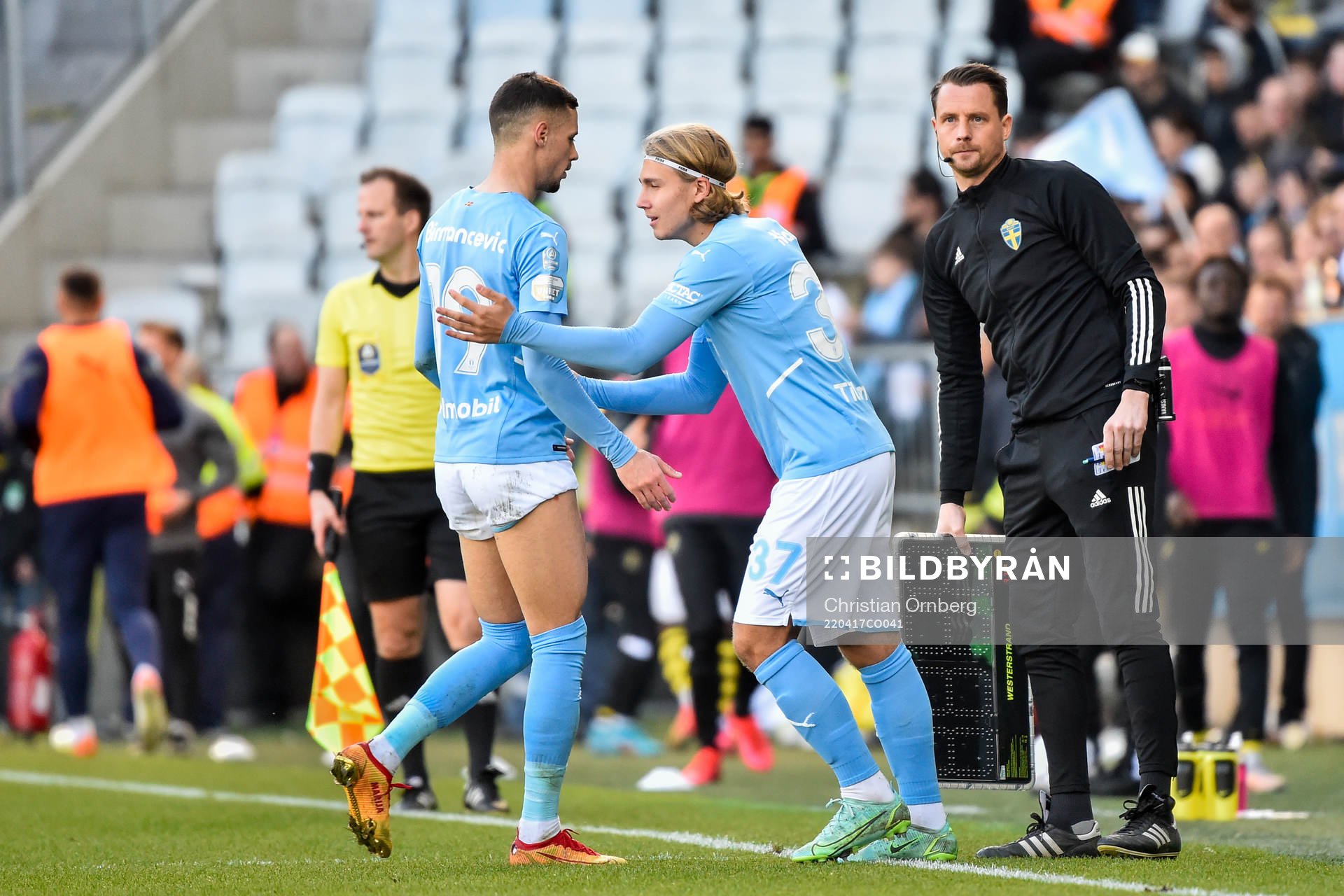 Byte mellan Malmö FFs Veljko Birmancevic och Sebastian