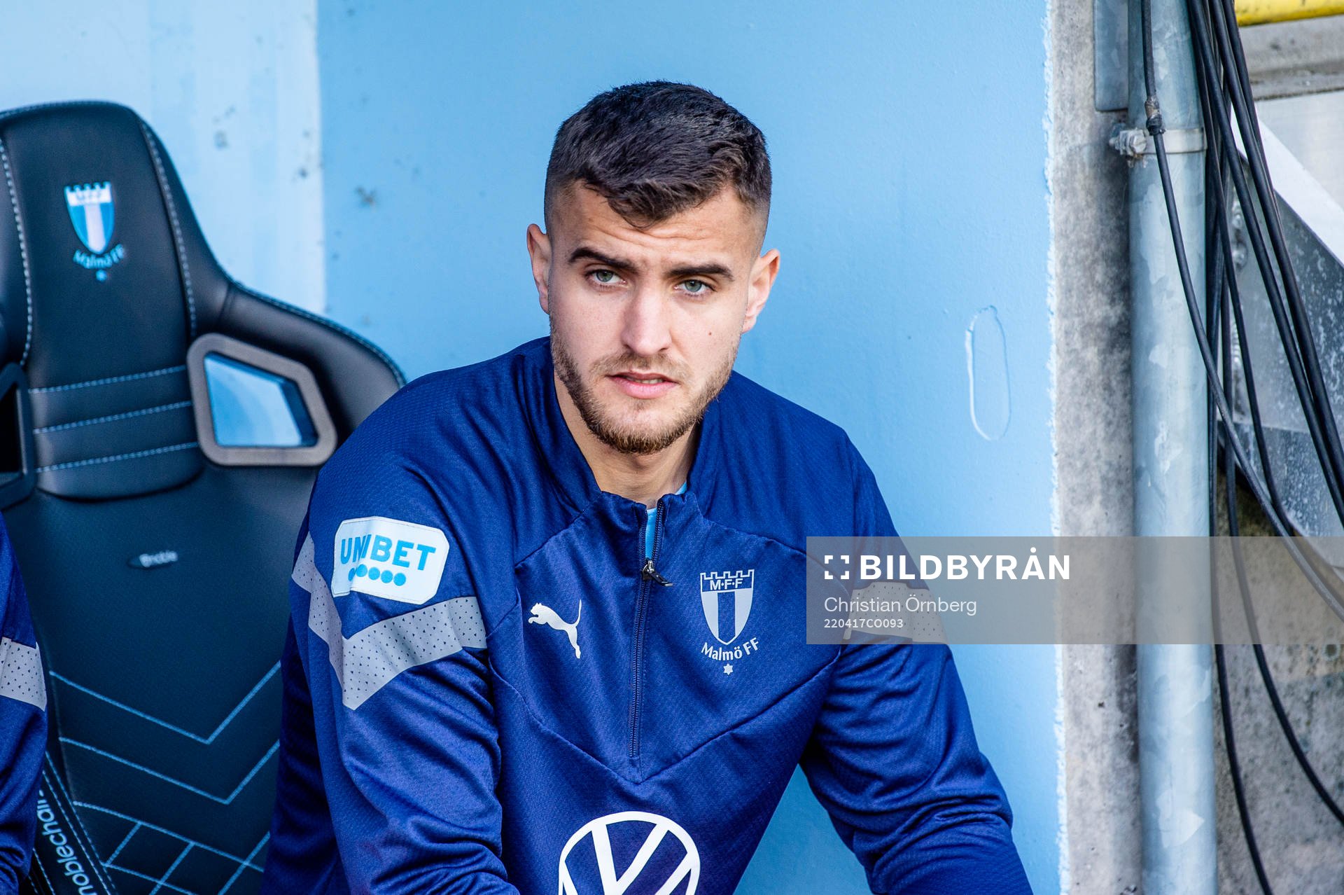 Malmö FFs Matej Chalus på bänken