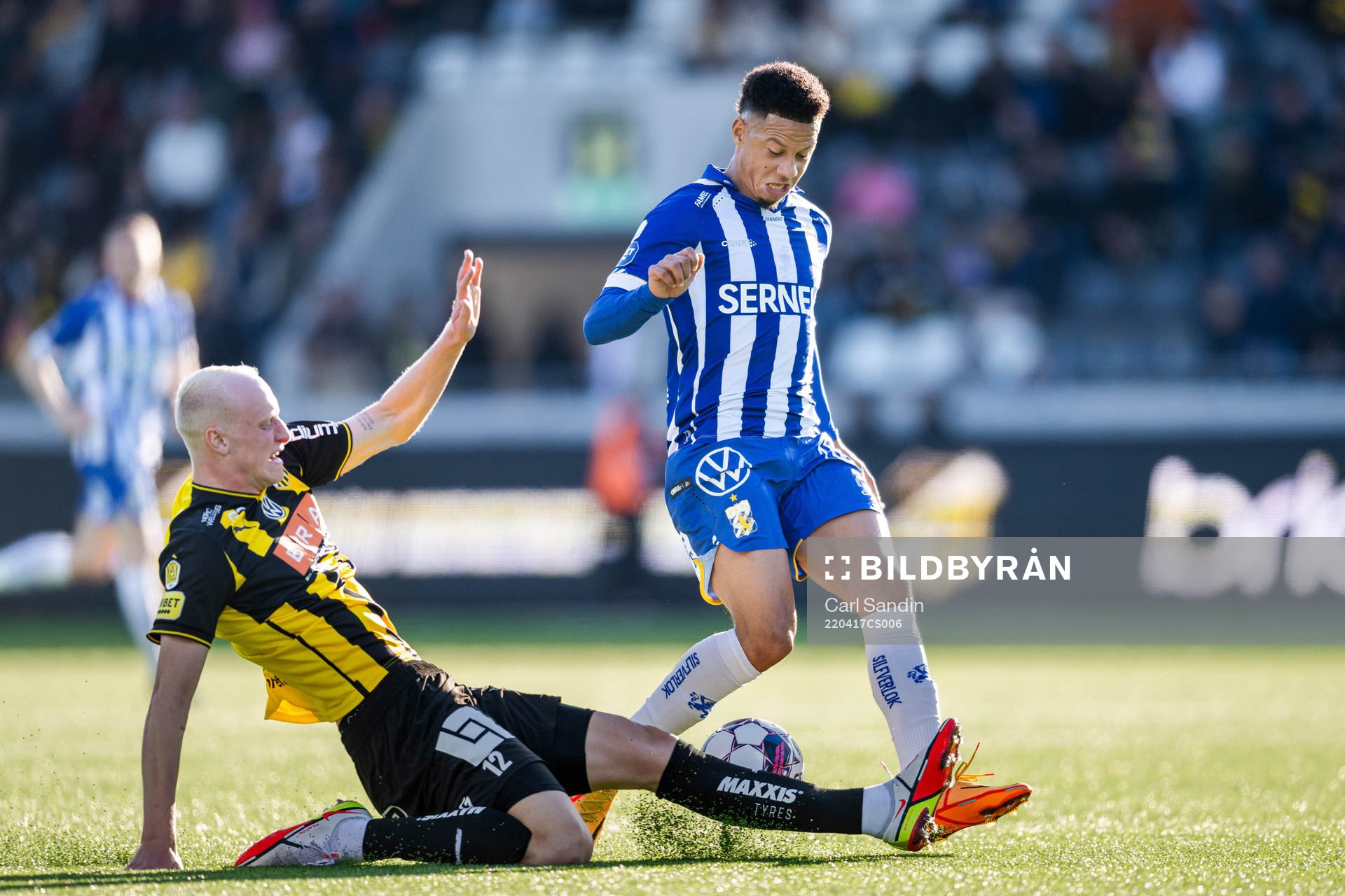 Häckens Valgeir Fridriksson och IFK Göteborgs Tobias Sana