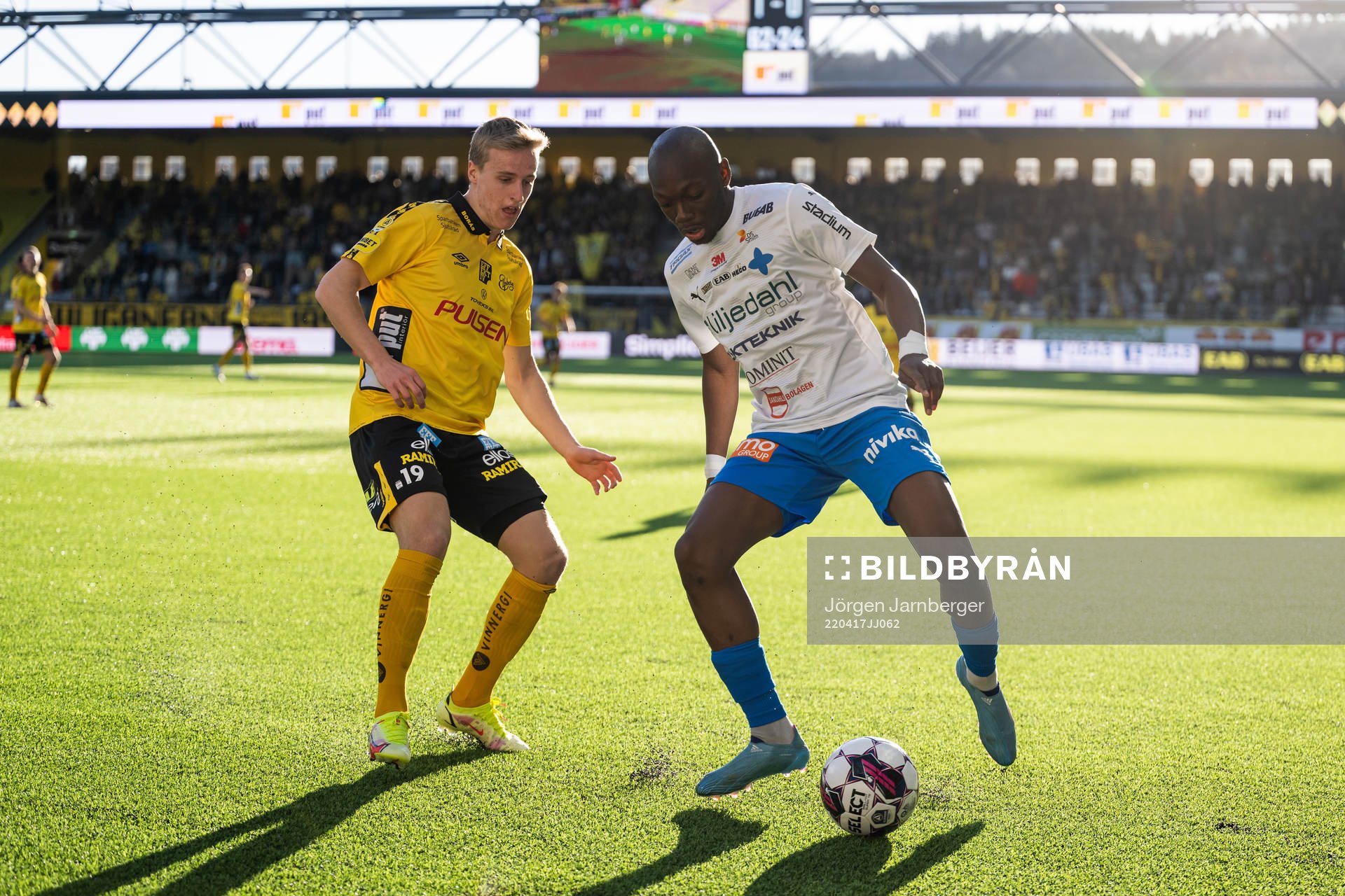 Elfsborgs Jeppe Møldrup Okkels och Värnamos Moonga Simba
