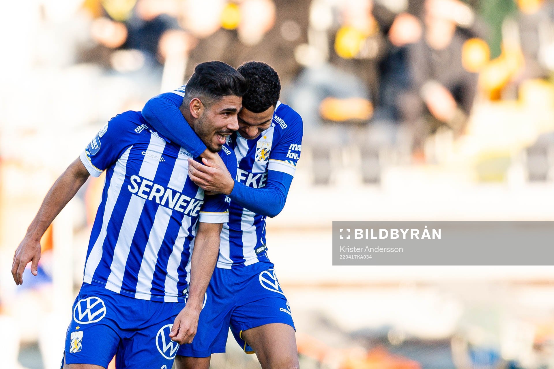 IFK Göteborgs Hosam Aiesh och Alexander Jallow jublar