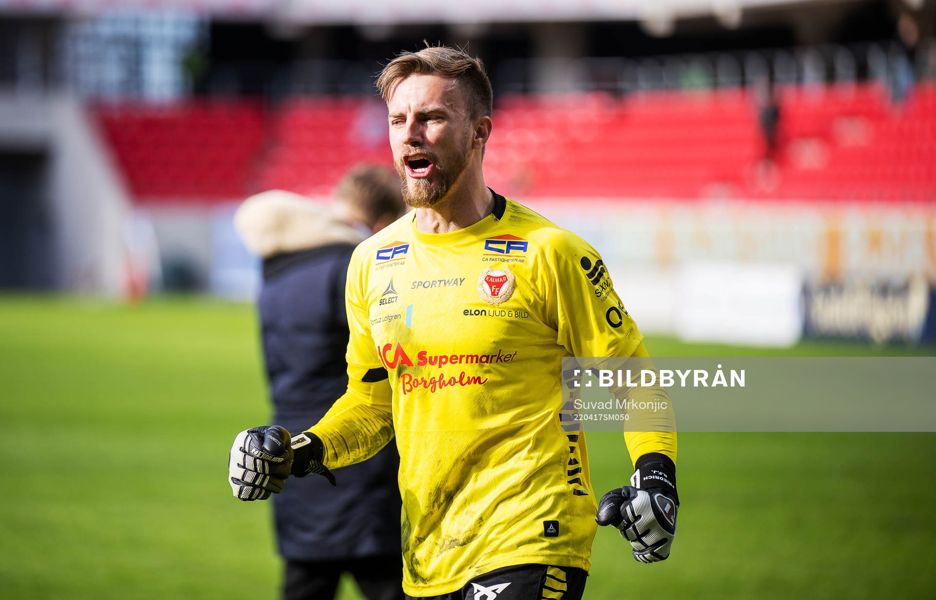 Kalmars målvakt Ricardo Friedrich jublar efter fotbollsmatchen i Allsvenskan mellan Kalmar och Degerfors den 17 april 2022 i Kalmar. 