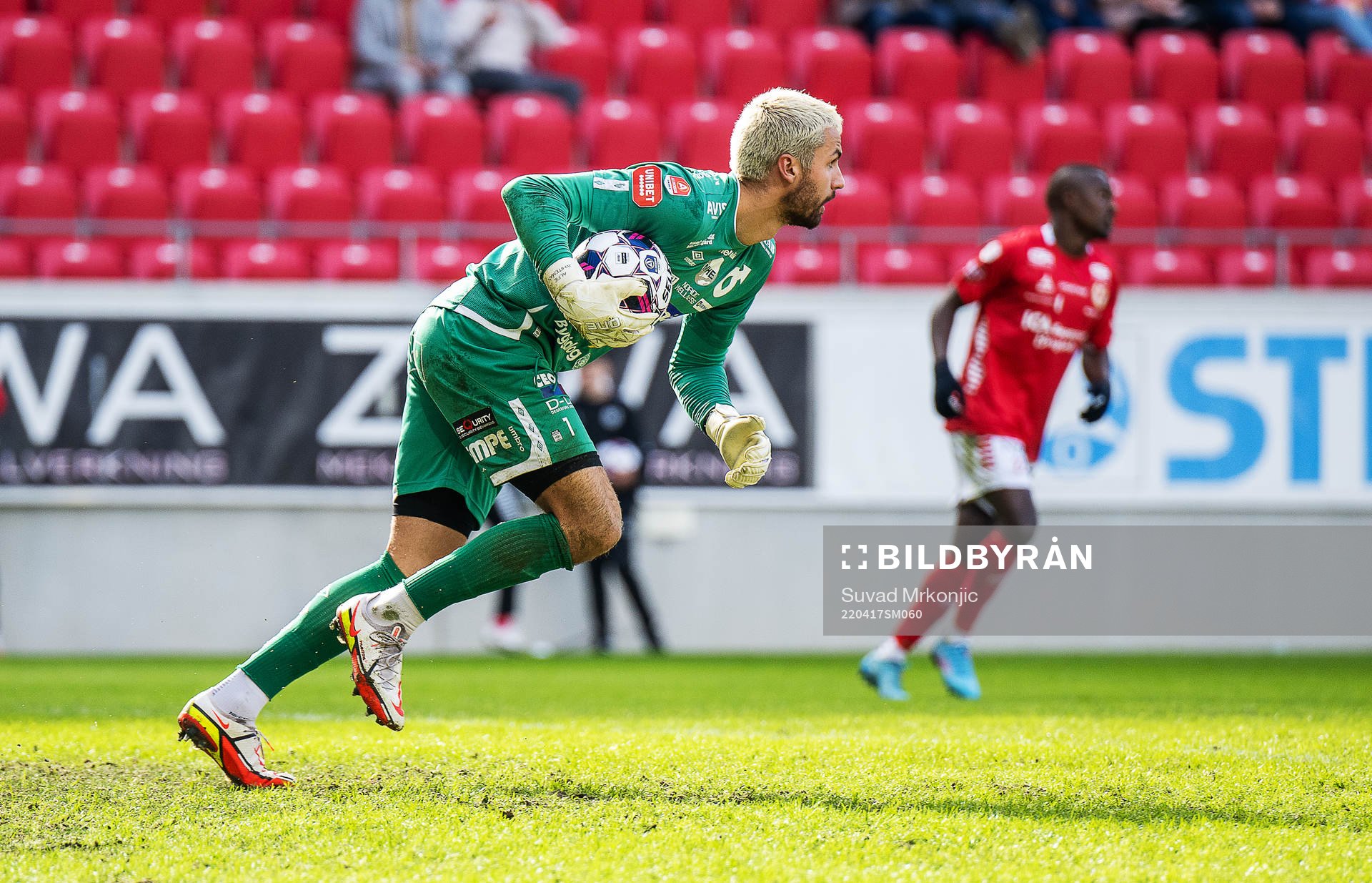 Degerfors målvakt Alfie Malik Whiteman