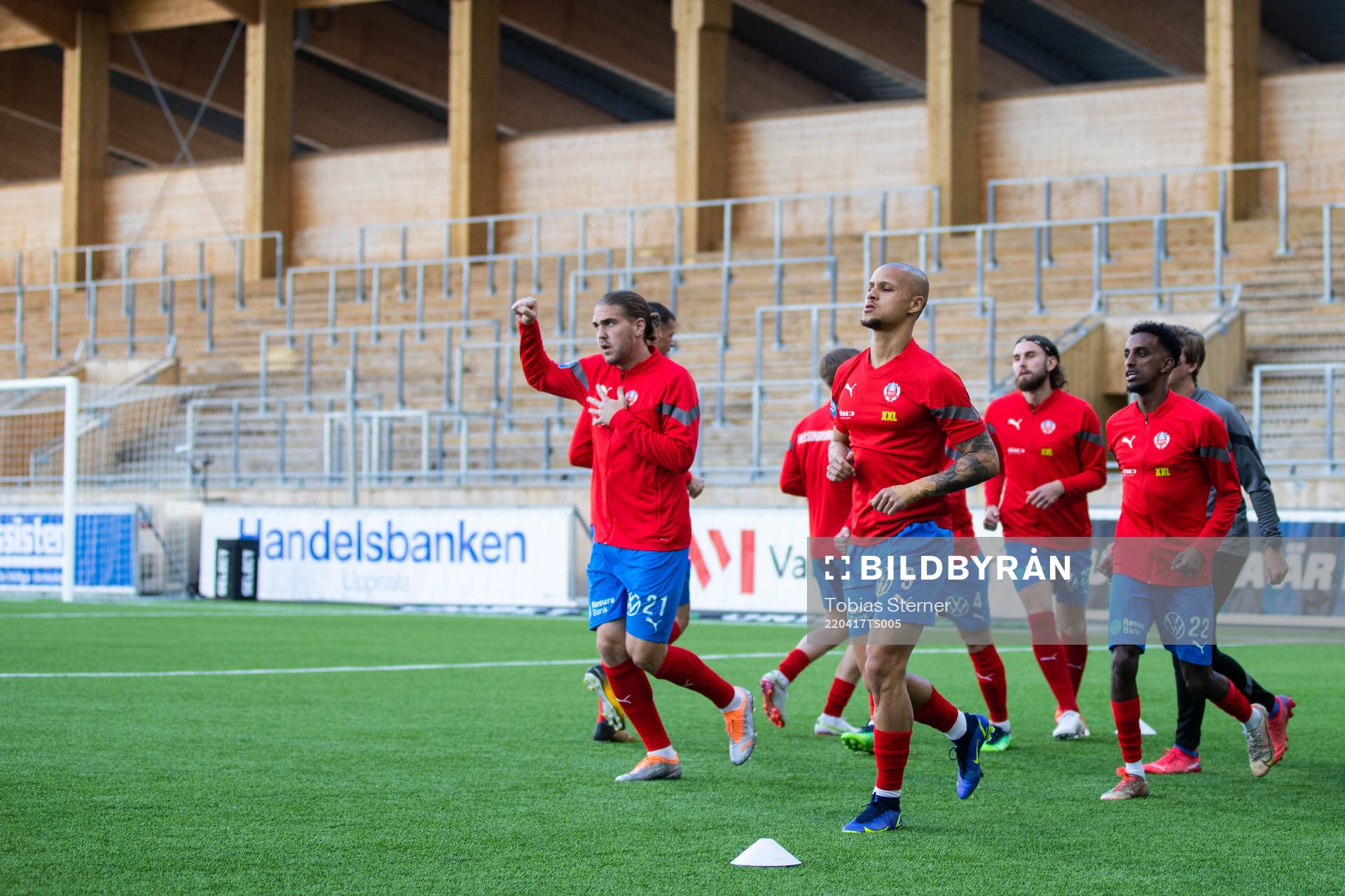 Helsingborgs spelare värmer upp