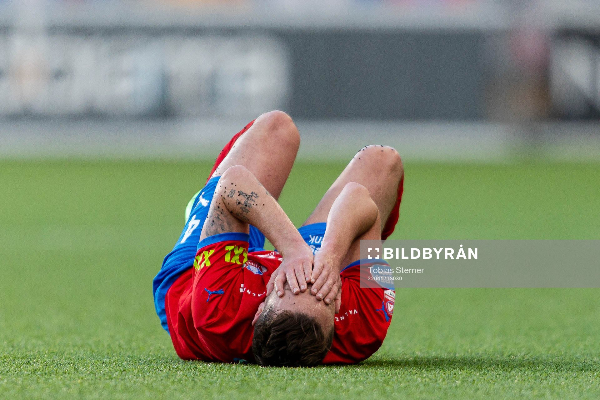 Helsingborgs Viljormur Davidsen har ont