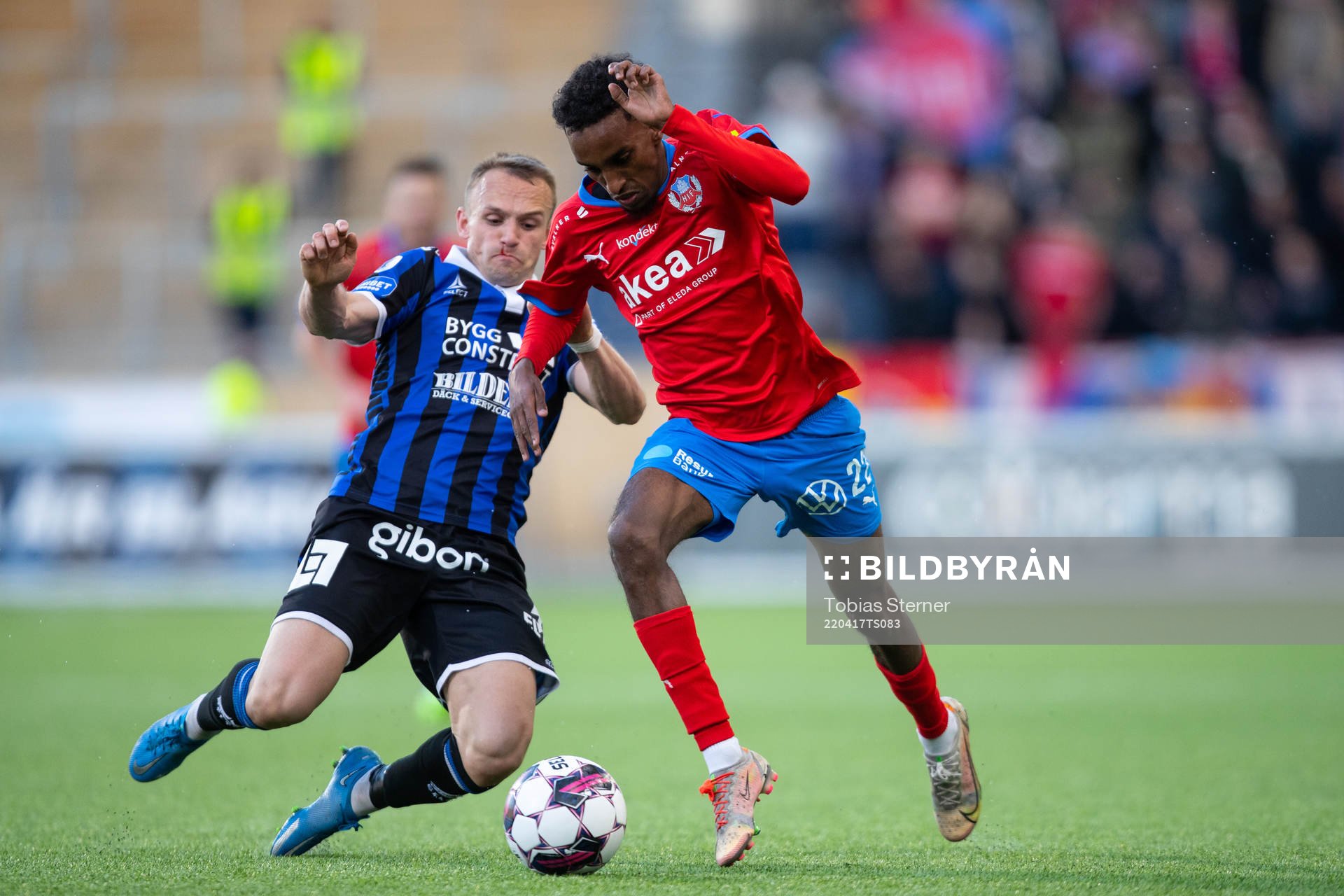 Sirius Aron Bjarnason och Helsingborgs Taha Ali