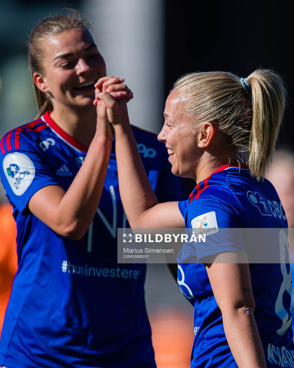 Rikke Bogetveit Nygard of Vålerenga celebrates
