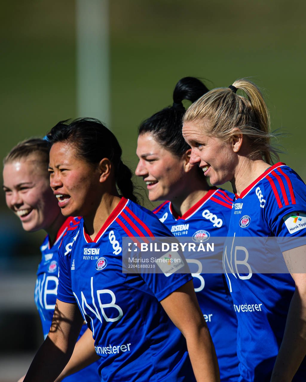 Elise Hove Thorsnes of Vålerenga celebrates