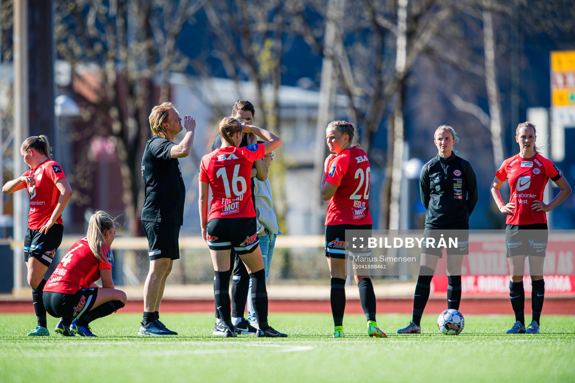Madeleine Veivåg, Øyvind Nordtveit, head coach of