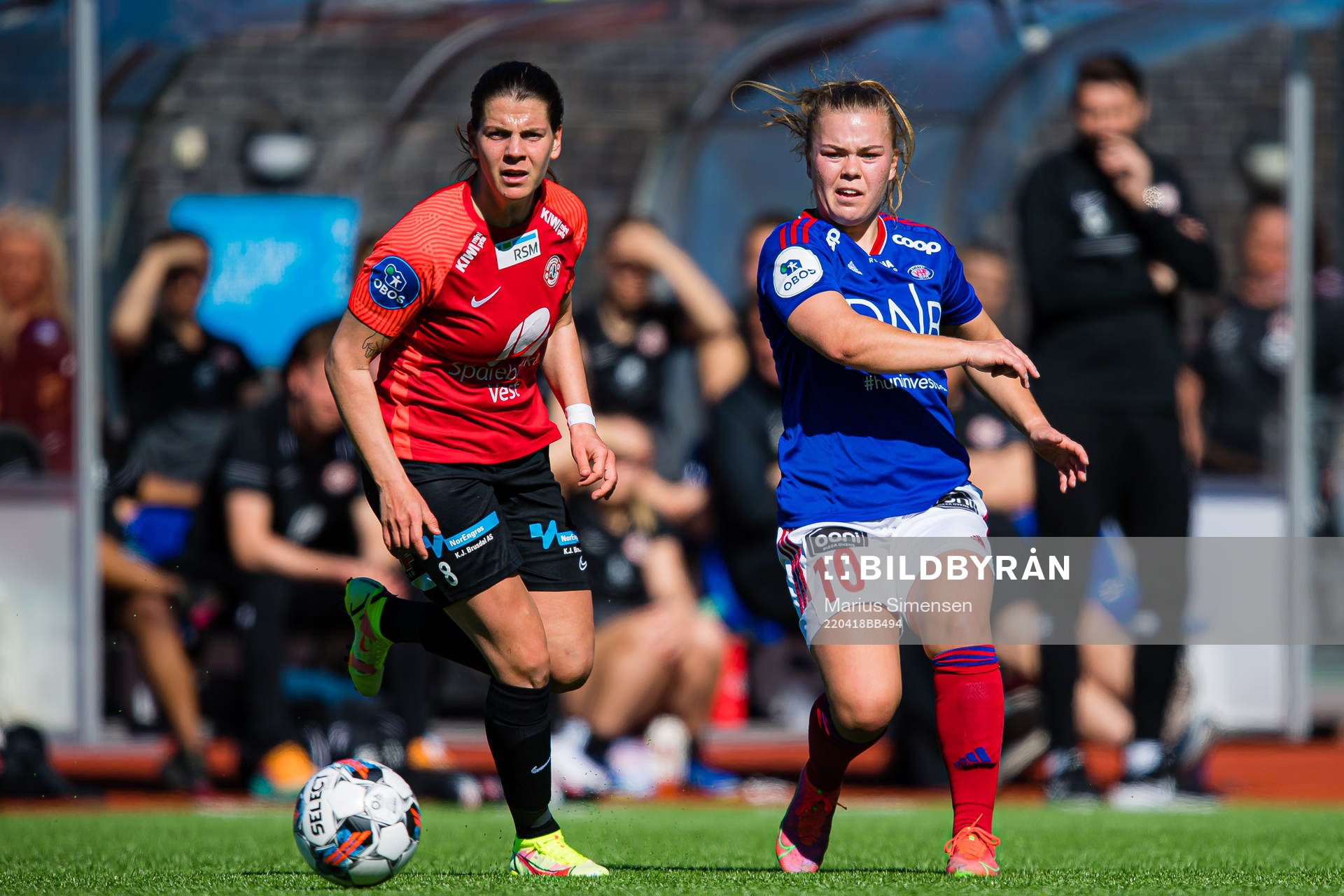 Marija Aleksic of Arna-Bjørnar and Olaug Tvedten of Vålerenga during the Toppserien football match between Arna-Bjørnar and Vålerenga on April 18, 2022 in Arna.