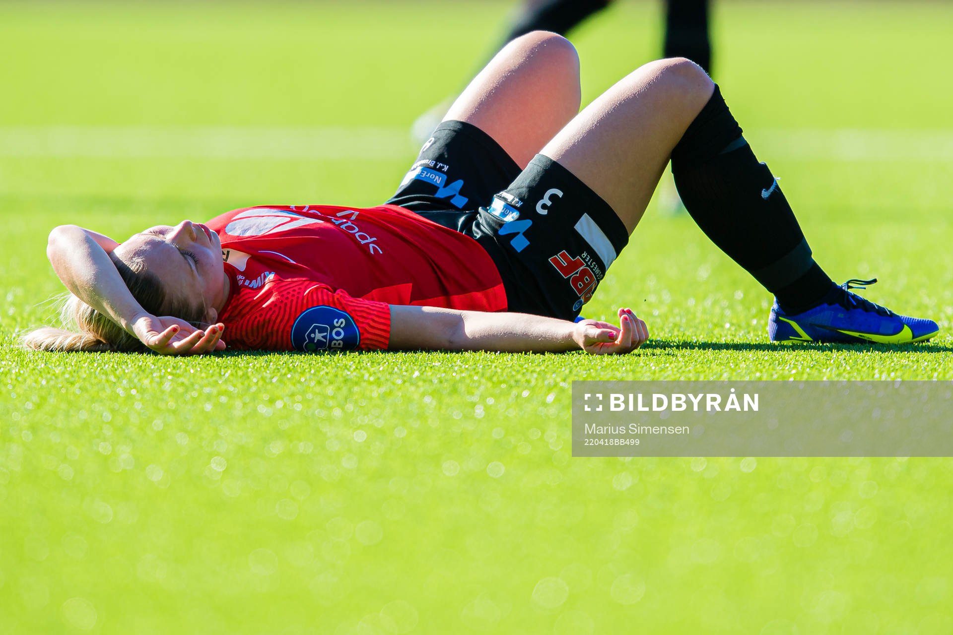 Marte Bjelde Hjelmhaug of Arna-Bjørnar looks dejected
