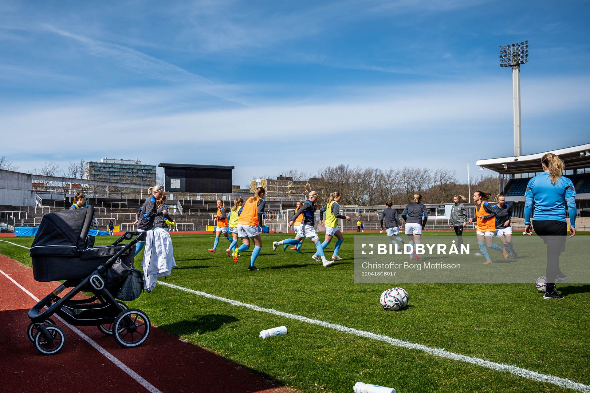 Malmö FFs spelare värmer upp