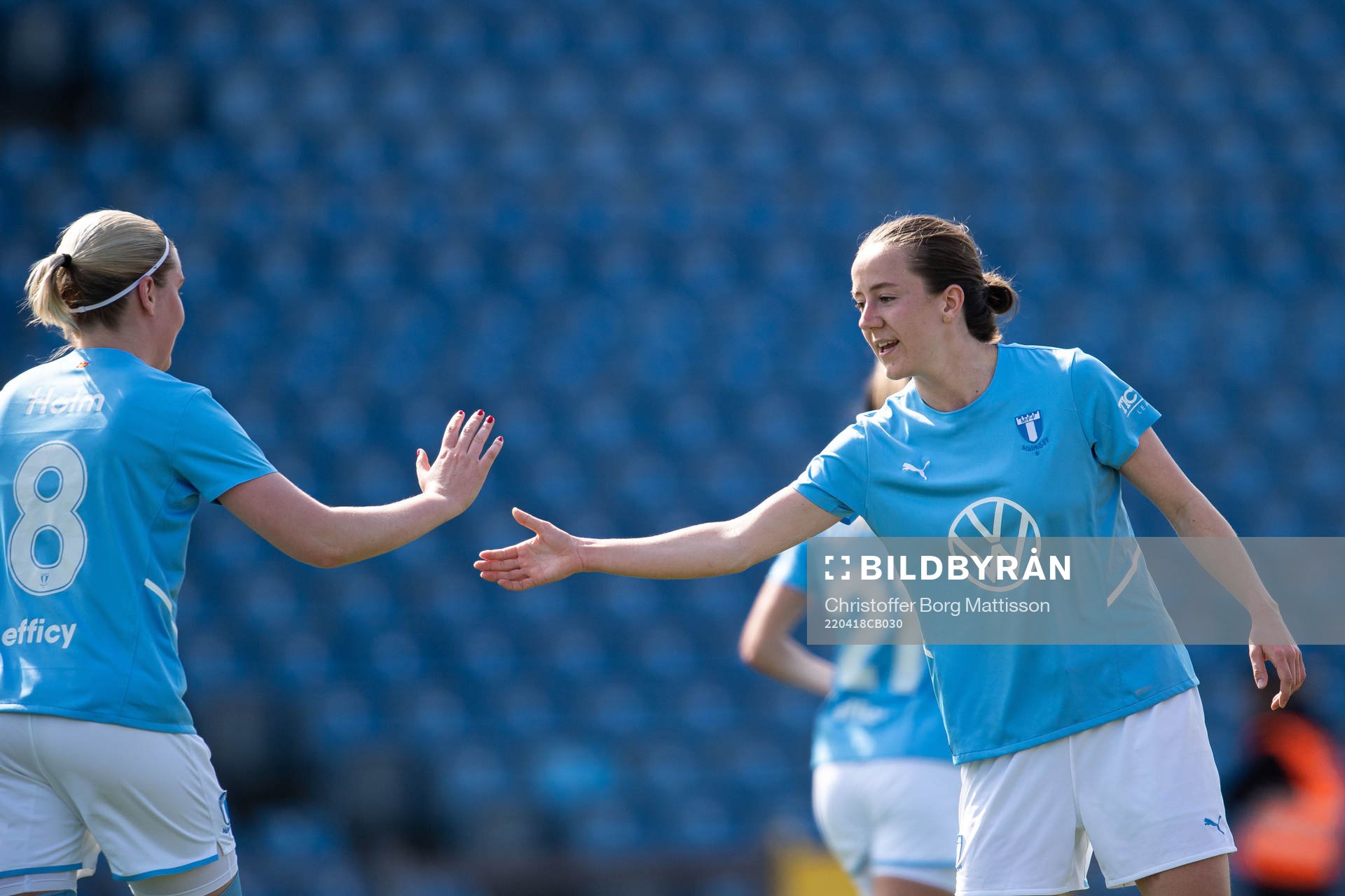 Malmö FFs Rebecka Holm och Anna Plantin jublar