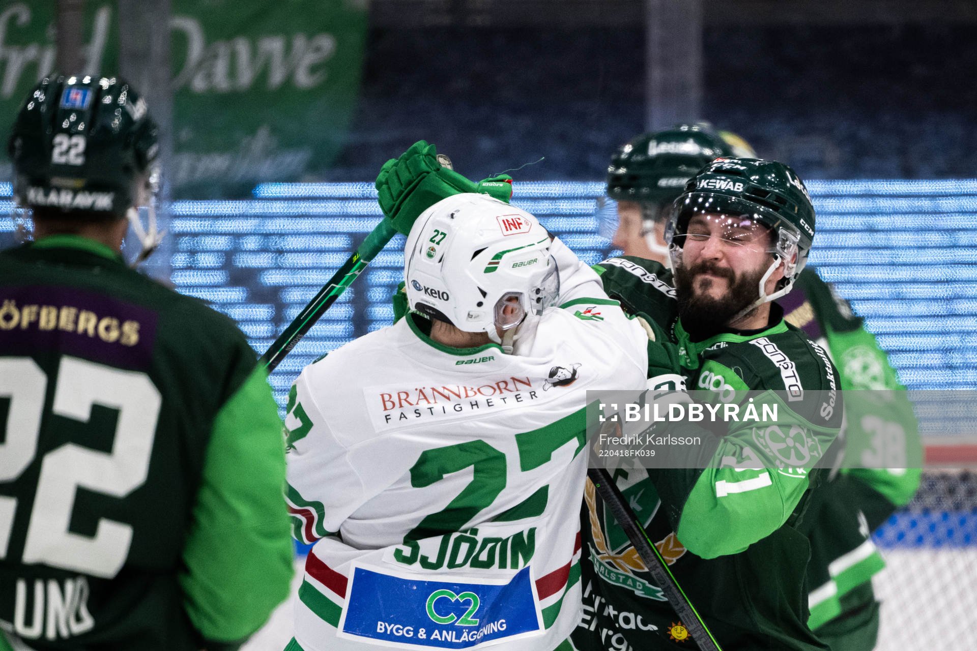 Rögles Linus Sjödin och Färjestads Jesse Virtanen