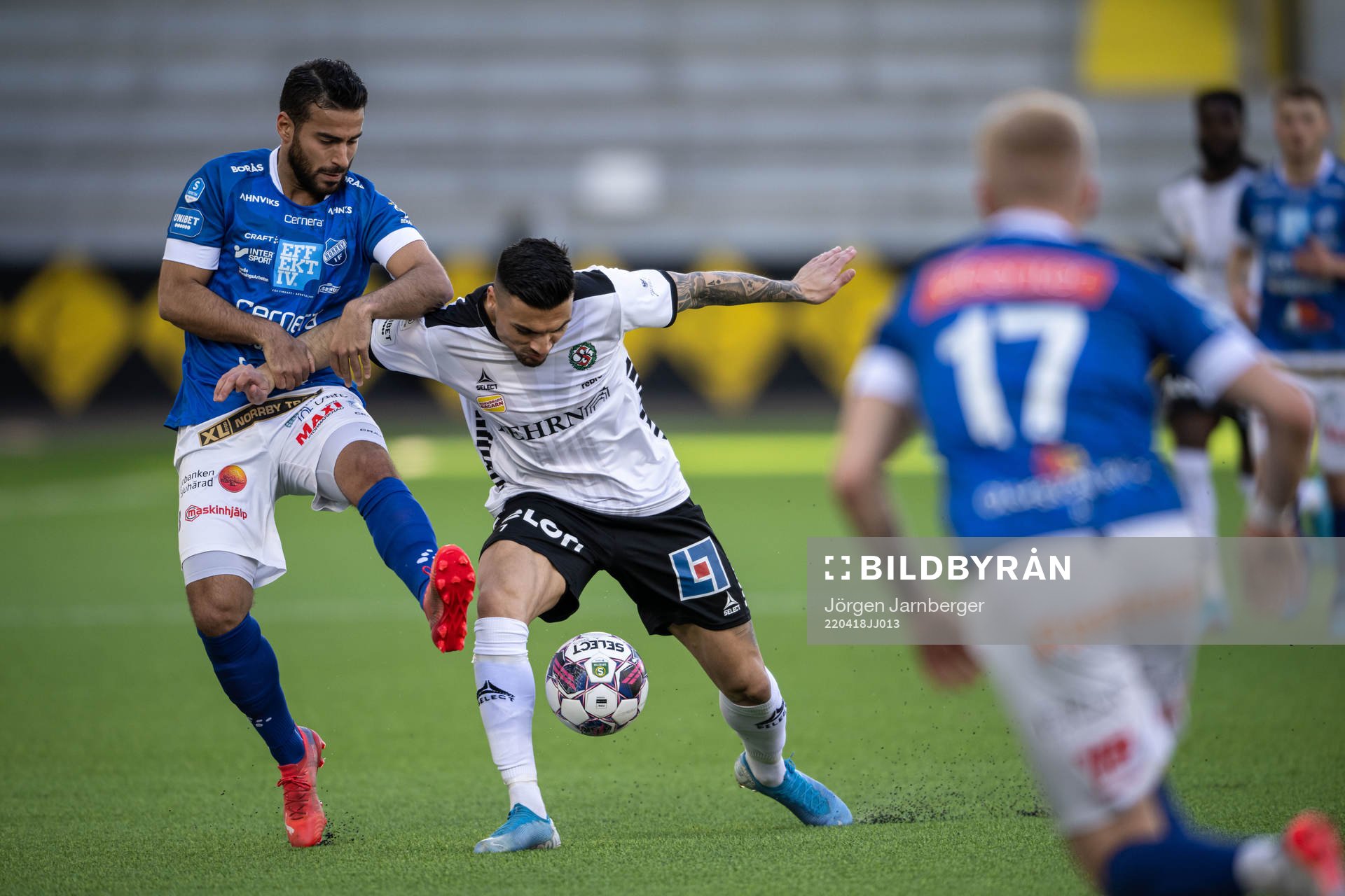 Norrbys Felix Gustafsson och Örebros Ahmed Yasin