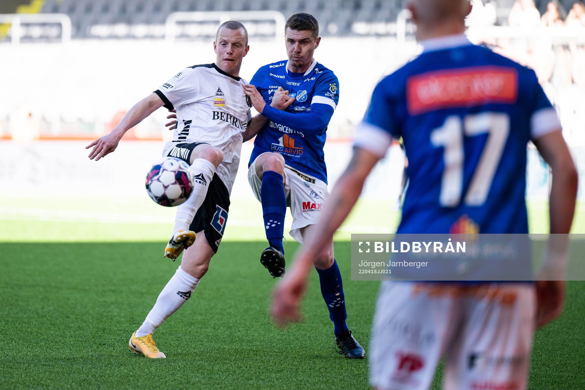Örebros Daniel Gustavsson och Norrbys Fredrik Lundgren