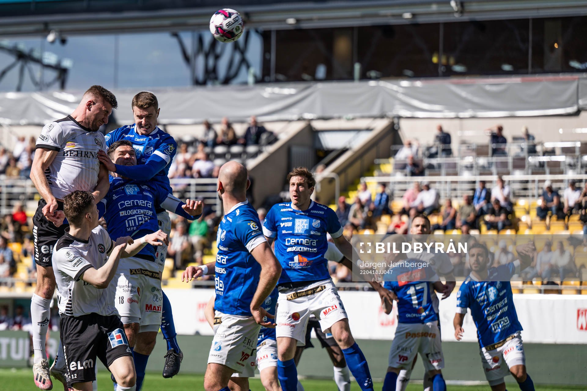 Örebros Axel Oskar Andrésson och Jake Larsson