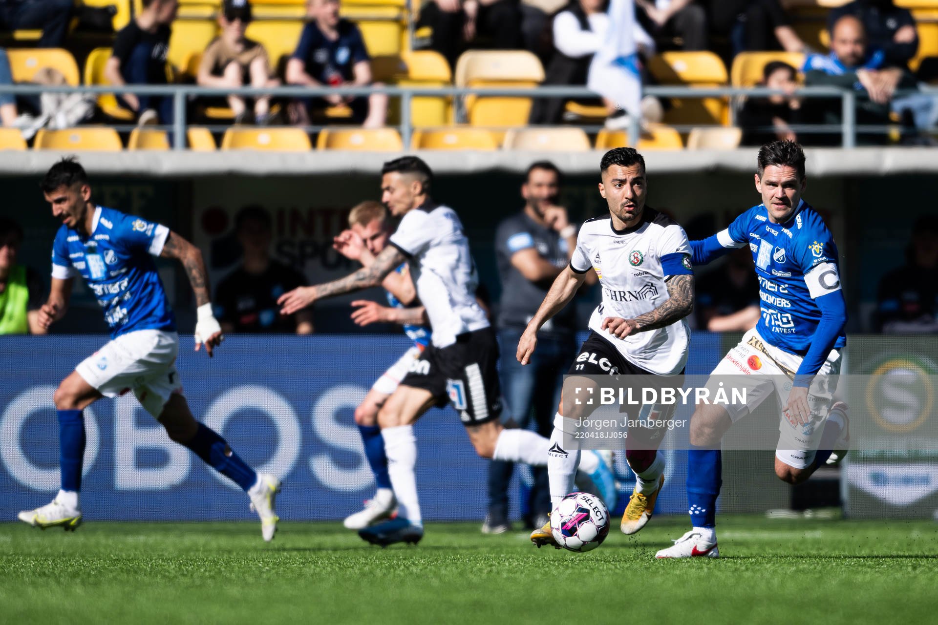 Örebros Jiloan Hamad och Norrbys Ivo Dominik Pekalski