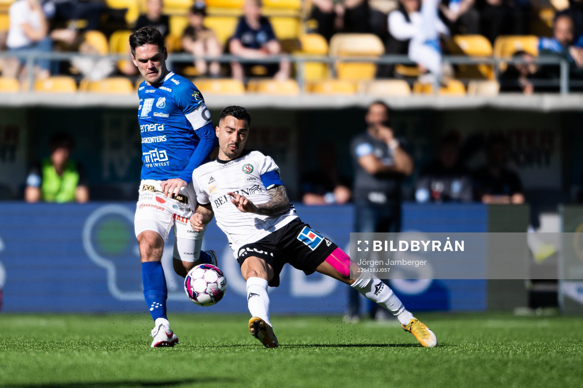Norrbys Ivo Dominik Pekalski och Örebros Jiloan Hamad