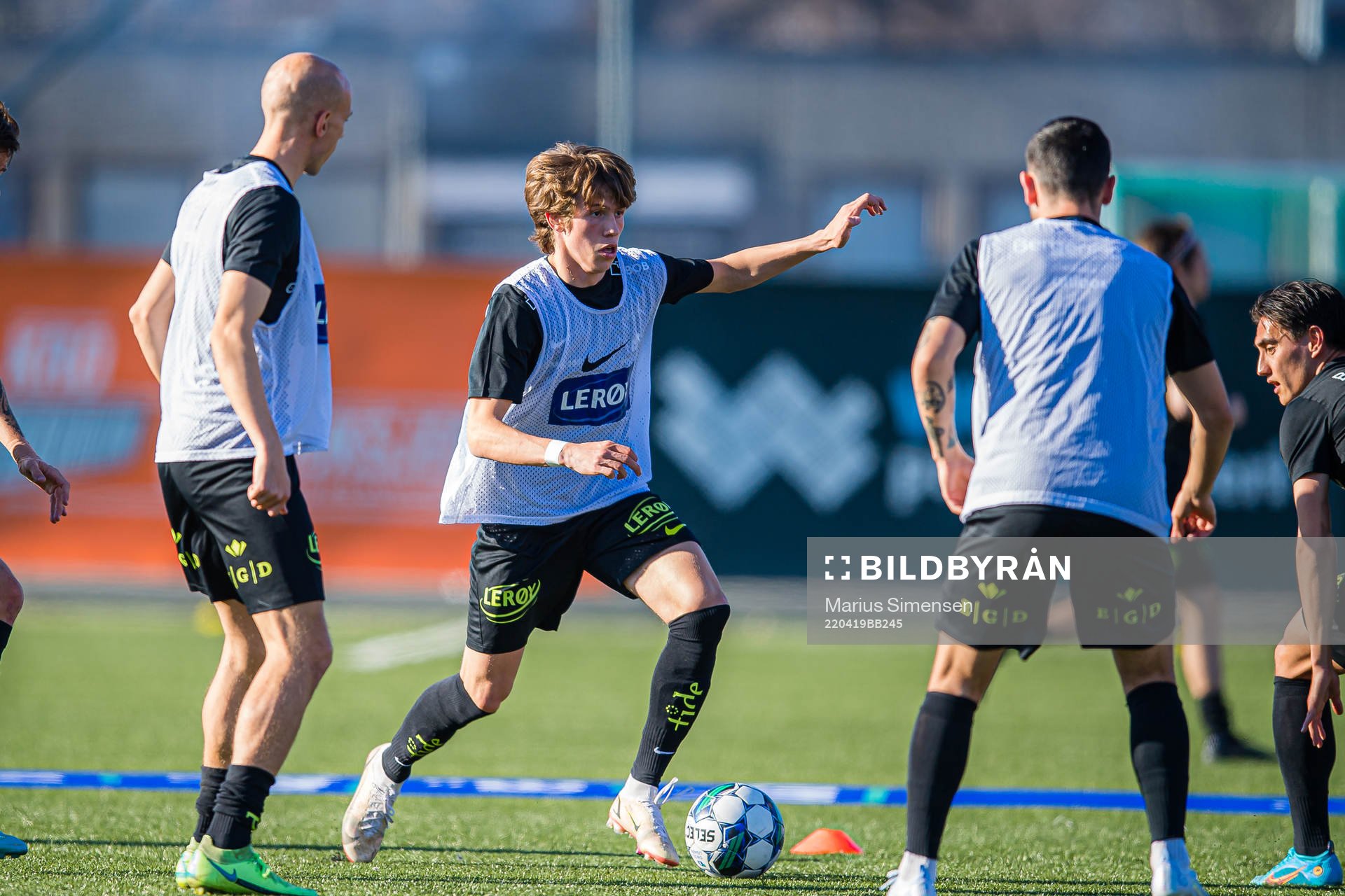 Niklas Jensen Wassberg of Brann warms up