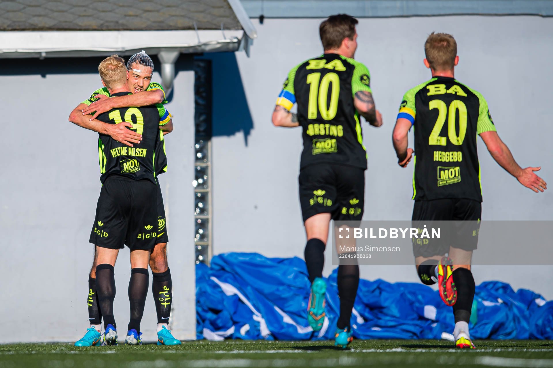 Fredrik Pallesen Knudsen of Brann celebrates