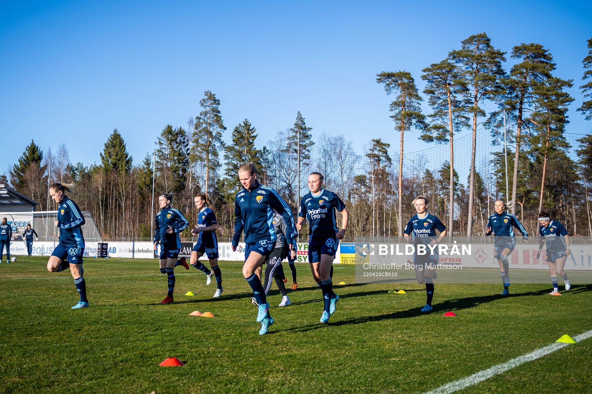 Djurgårdens spelare värmer upp