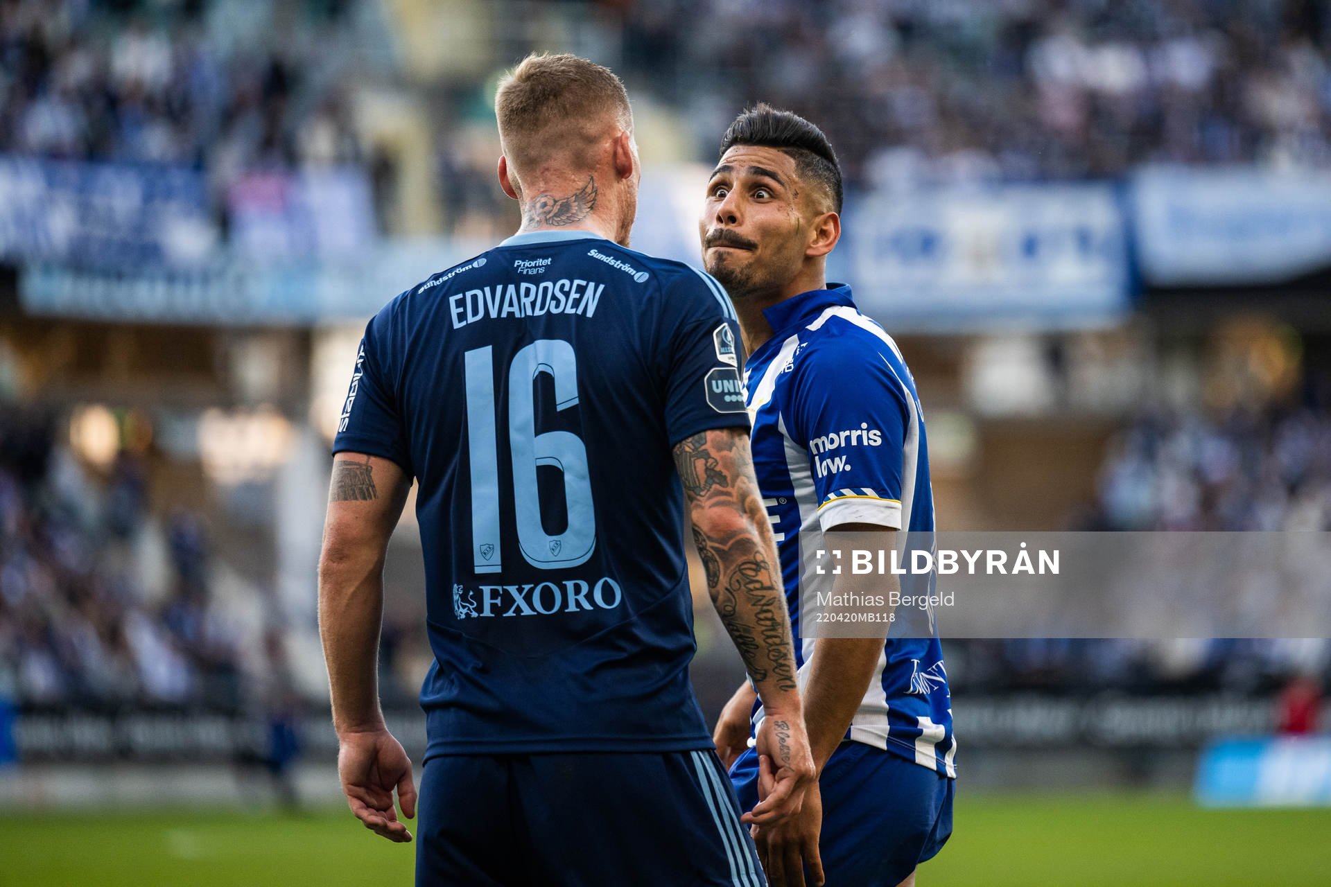 Djurgårdens Victor Edvardsen och IFK Göteborgs Hosam Aiesh