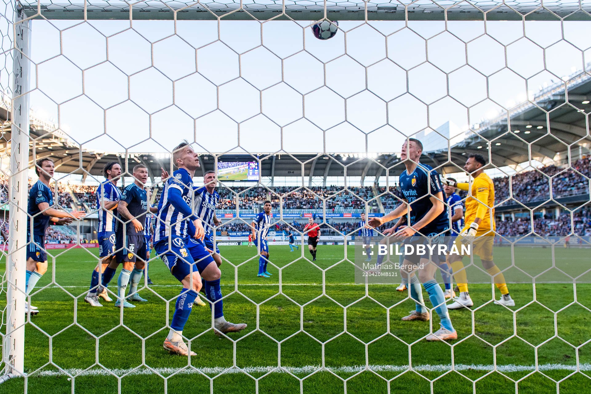 IFK Göteborgs Oscar Wendt ochDjurgårdens Jesper Löfgren