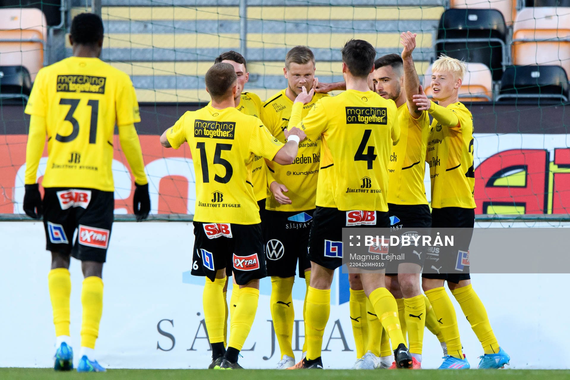 Mjällbys David Löfquist jublar