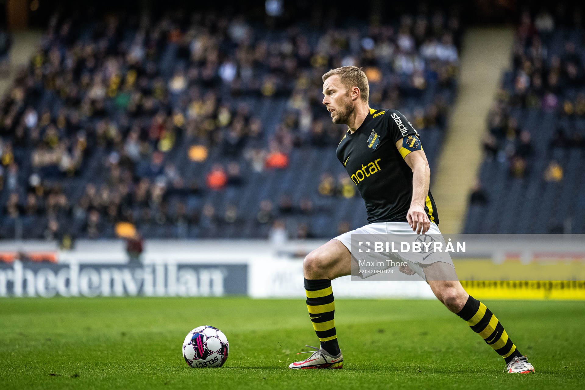 s Sebastian Larsson