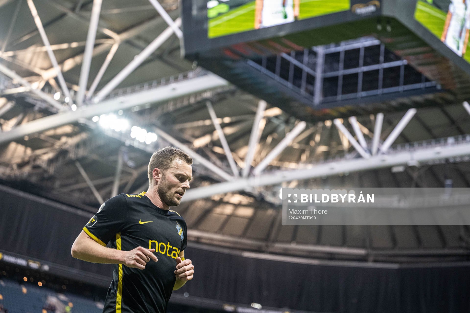 s Sebastian Larsson