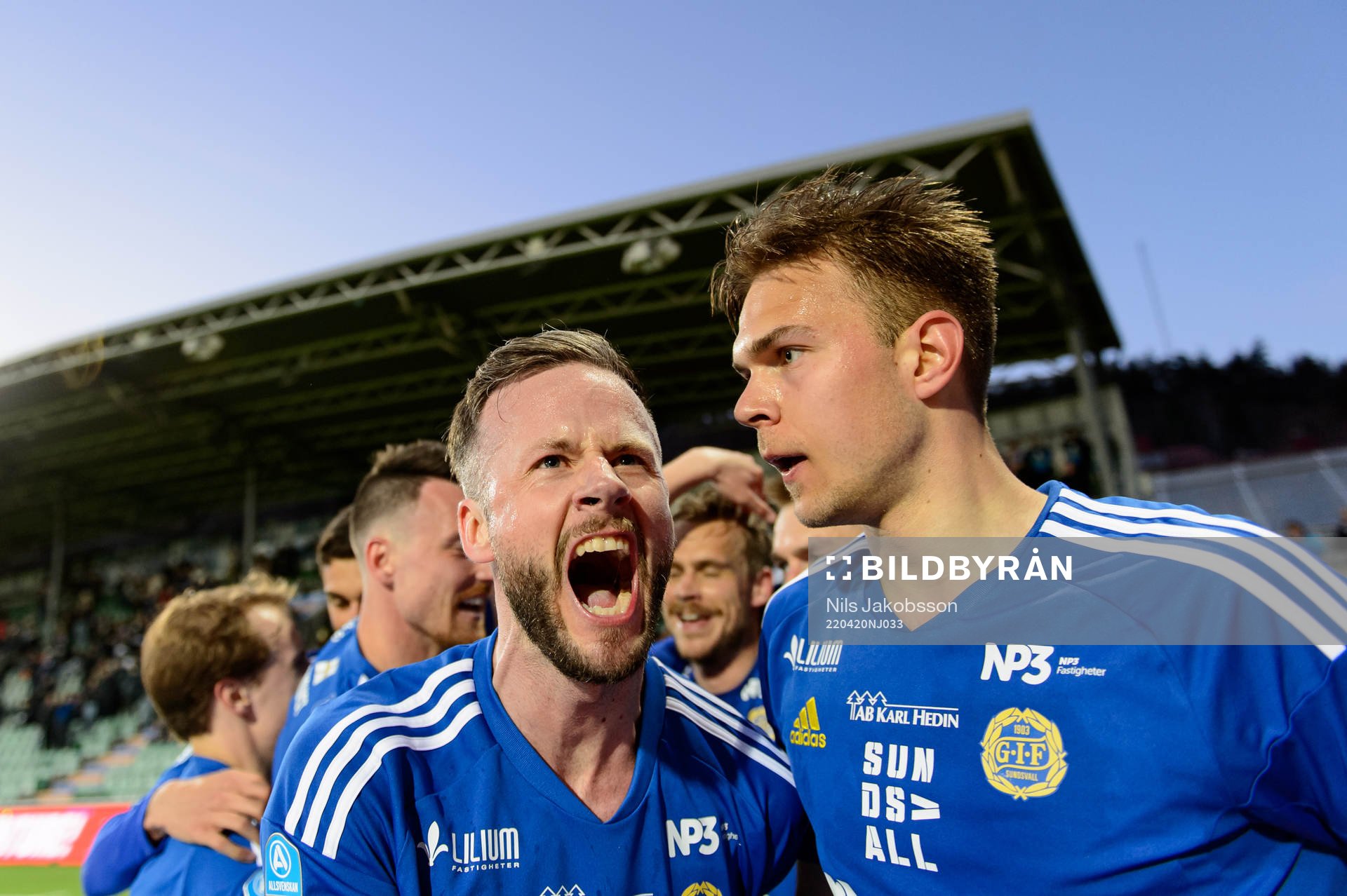 Sundsvalls Robert Lundström och Anton Eriksson jublar