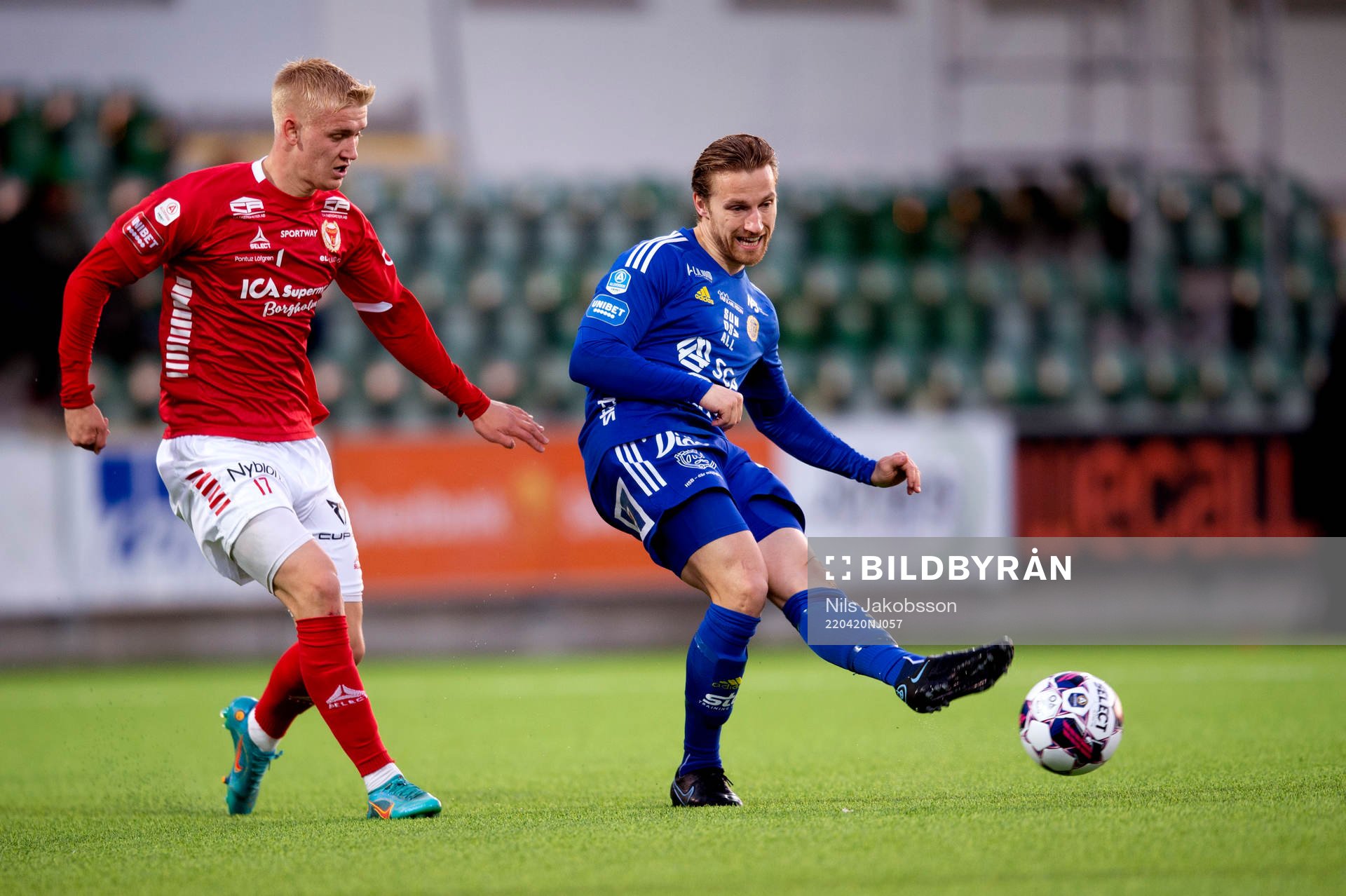 Kalmars Carl Gustafsson och Sundsvalls Daniel Stensson