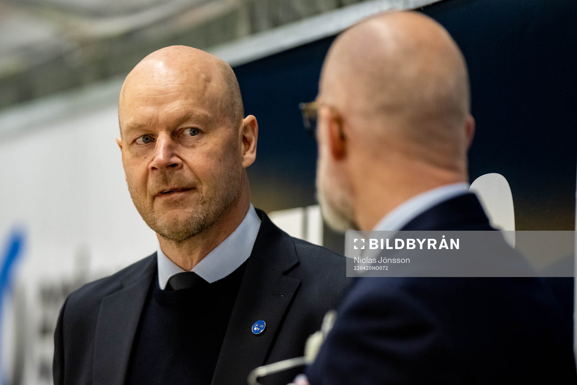 Assistant Coach Marcus Ragnarsson of Sweden