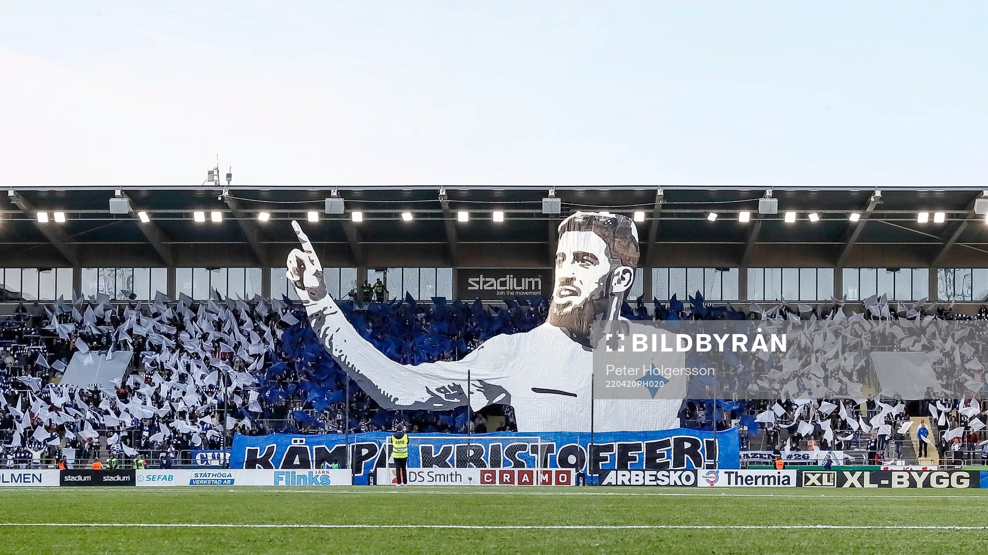 Tifo som hyllar sjuke IFK Norrköpings Kristoffer Khazeni