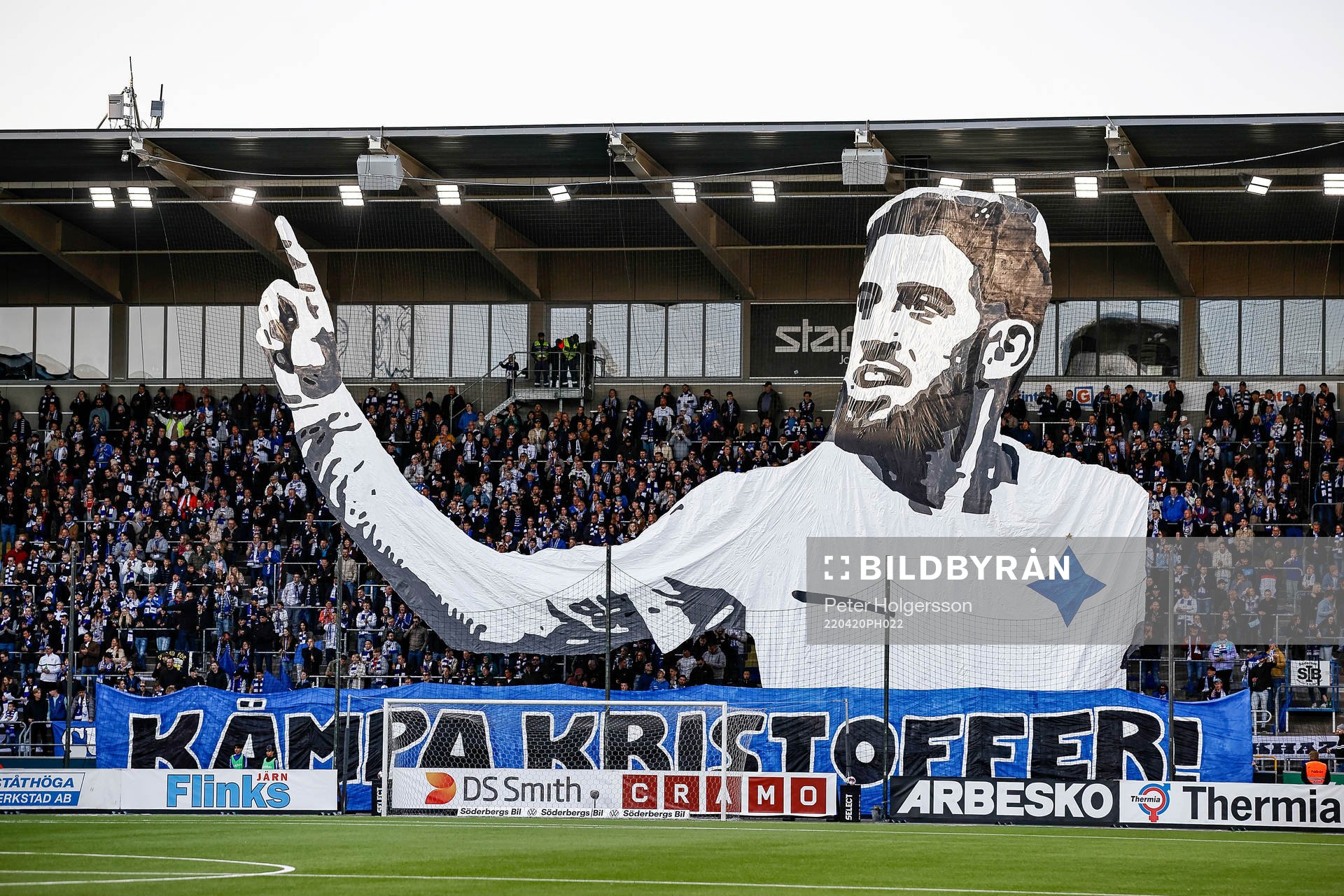 Tifo som hyllar sjuke IFK Norrköpings Kristoffer Khazeni
